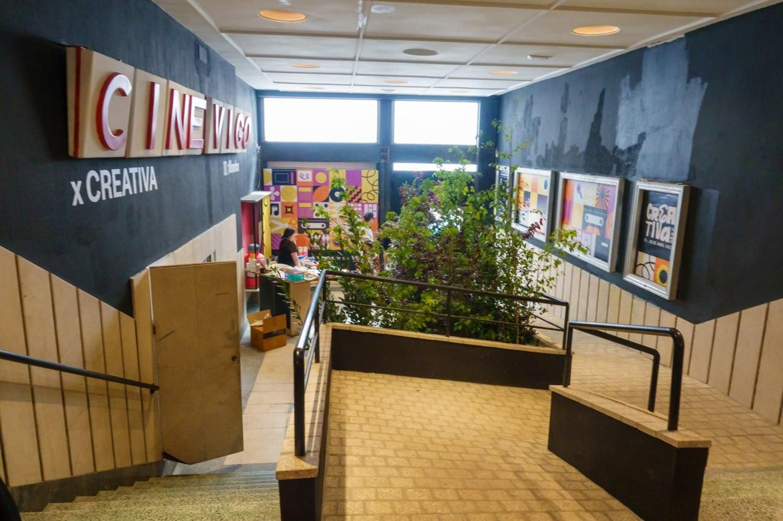 Galería | Reabre el emblemático Cine Vigo tras 20 años cerrado