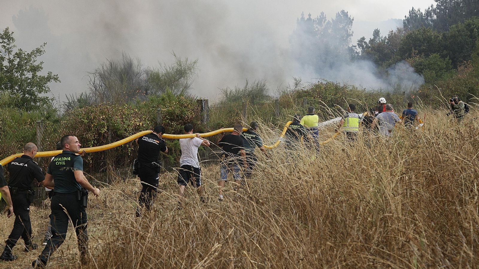 Galería | El fuego rodea Ourense