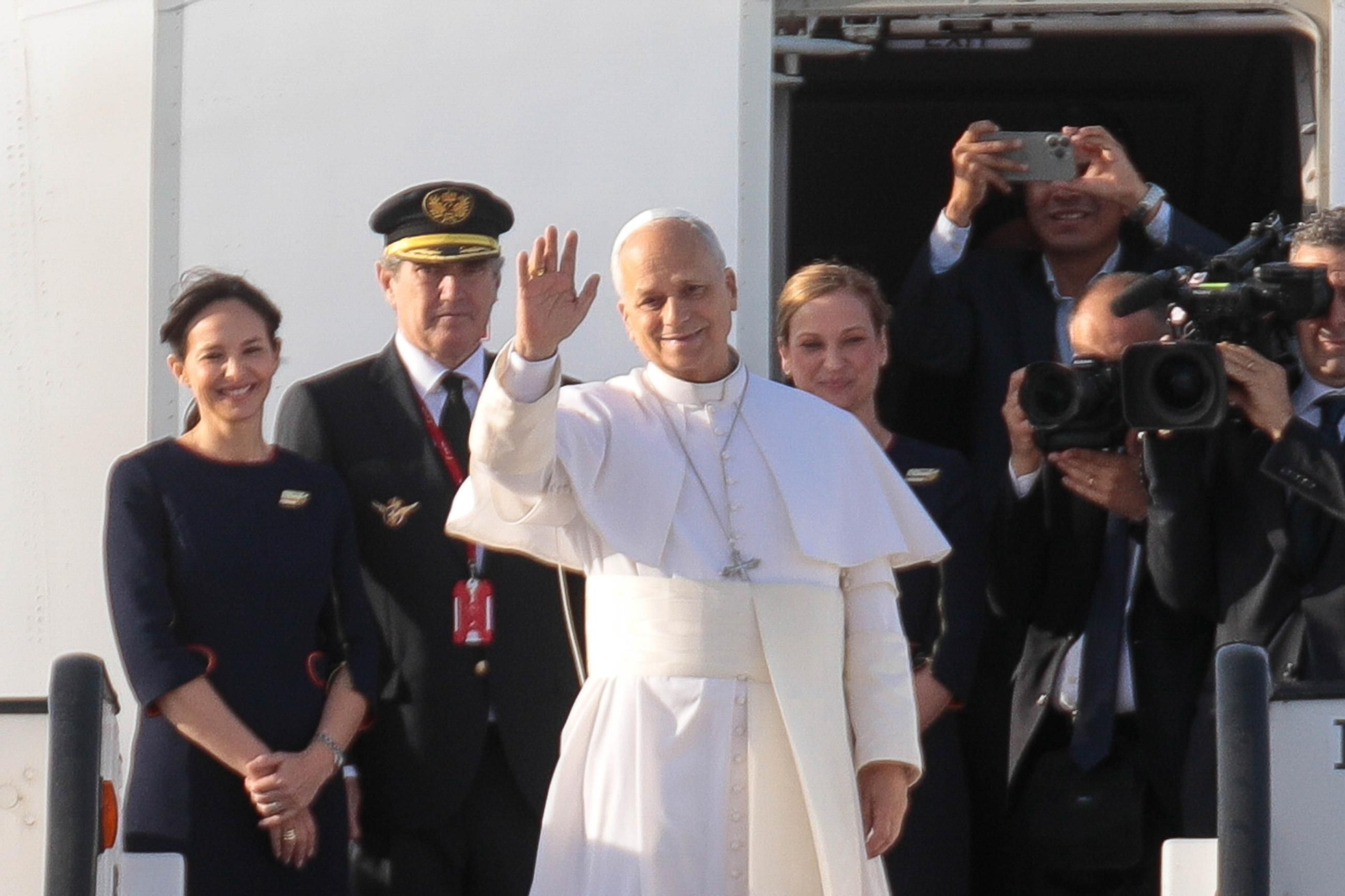 El Papa León XIV durante su despedida de Barcelona.
