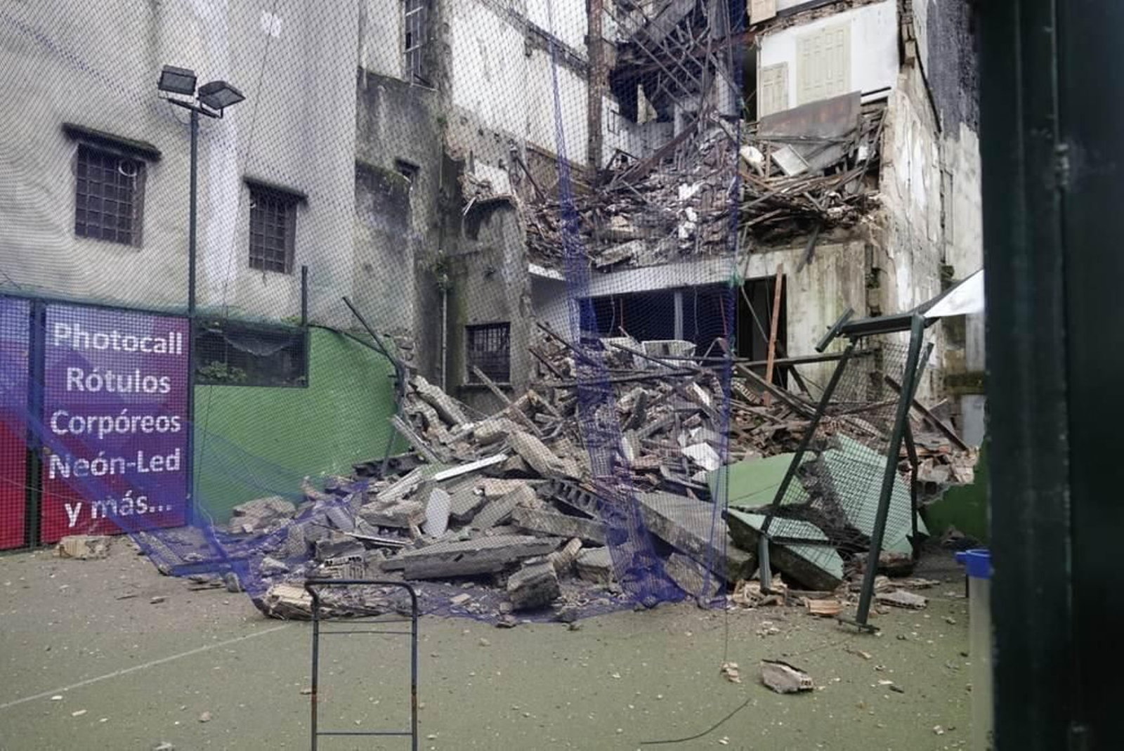 Se derrumba un edificio en el centro de Vigo _ Vicente Alonso 5