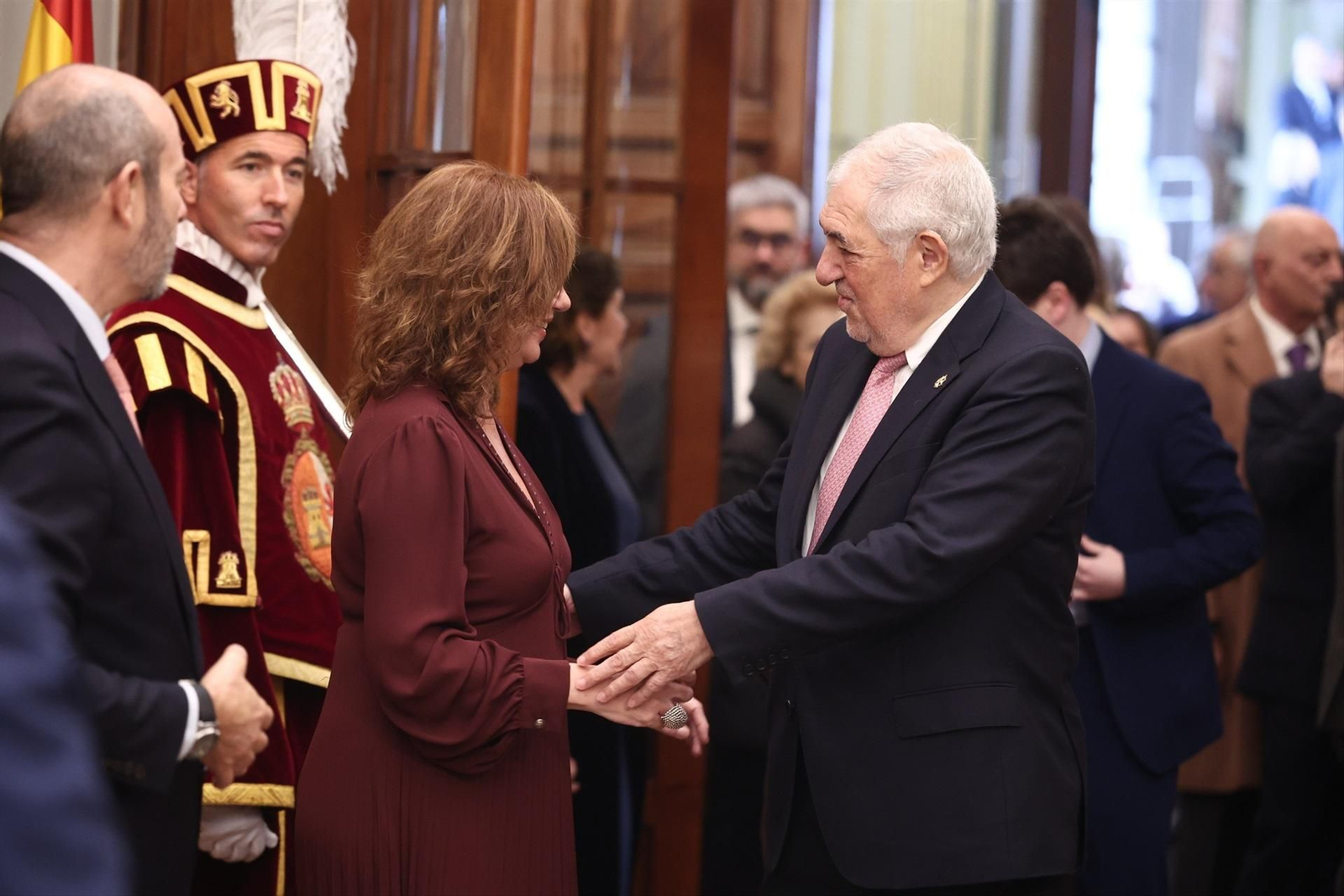 Galería | Las fuerzas políticas alaban el papel de la Constitución española, en imágenes