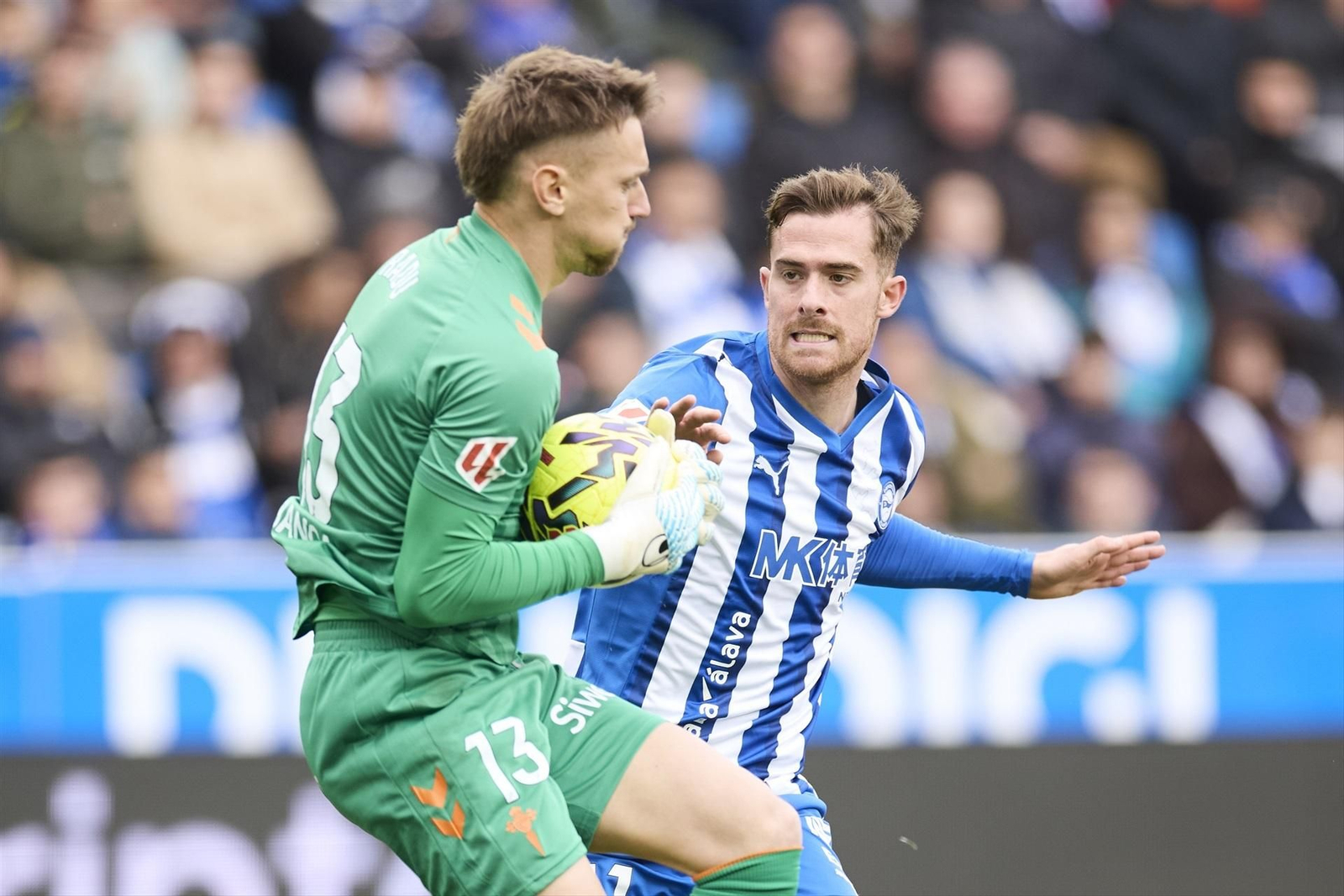 Galería | El partido entre el Alavés y el Celta en Mendizorrotza