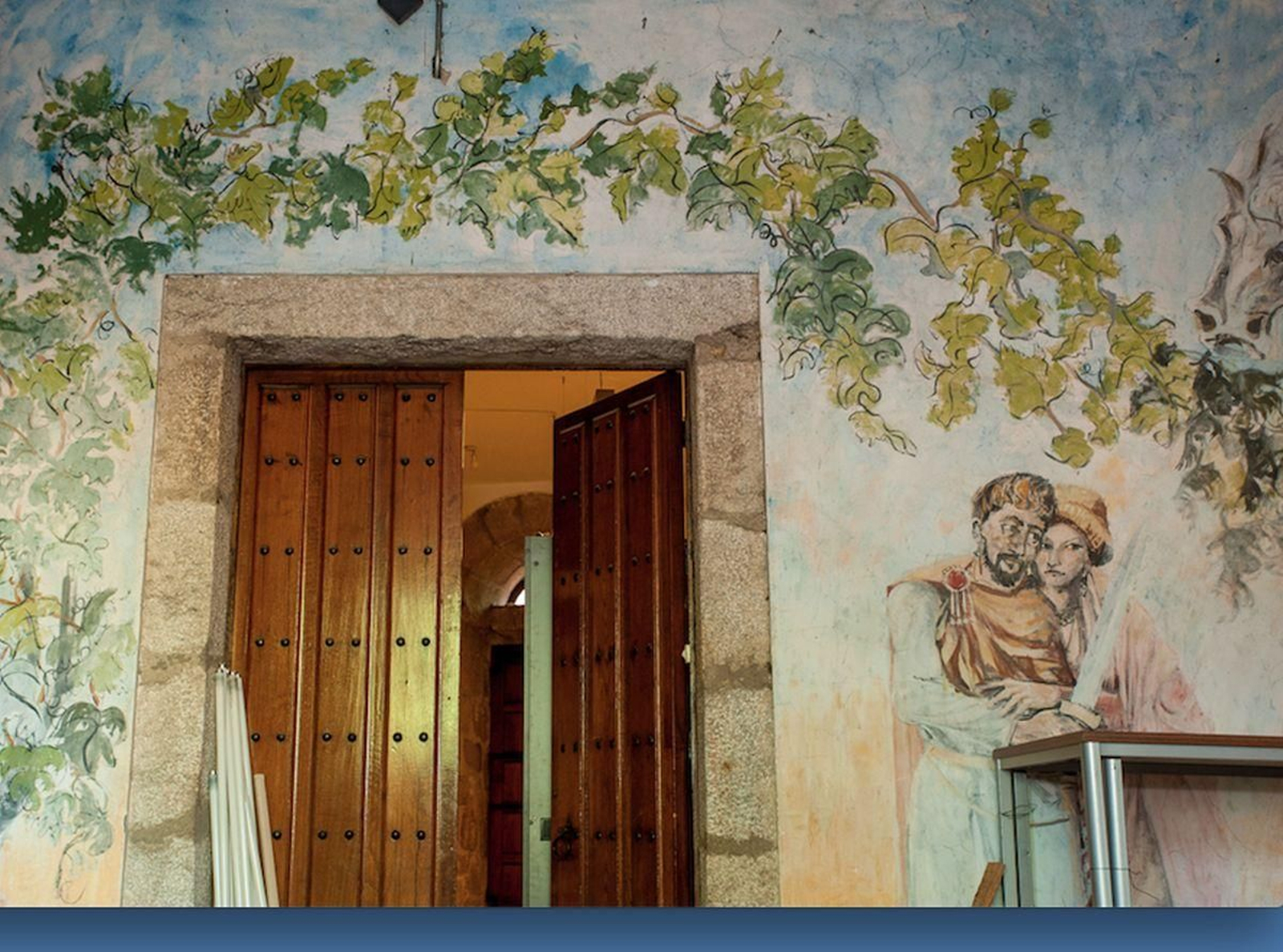 Pepe Conde Corbal es el autor de parte de los murales que se encontraban en el edificio del Archivo Provincial, en obras desde hace varios años. Desconozco si siguen allí. Lo sabremos cuando acaben la obra.