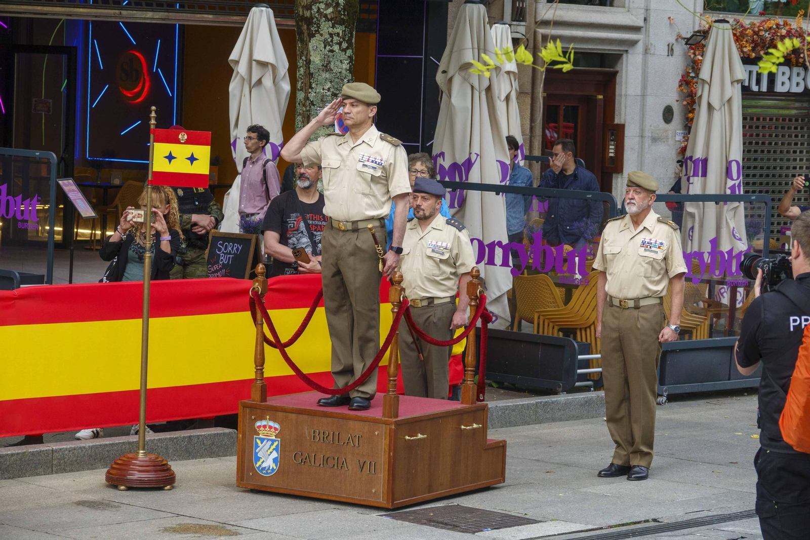 Galería | Comienza la programación del Día de las Fuerzas Armadas en Vigo
