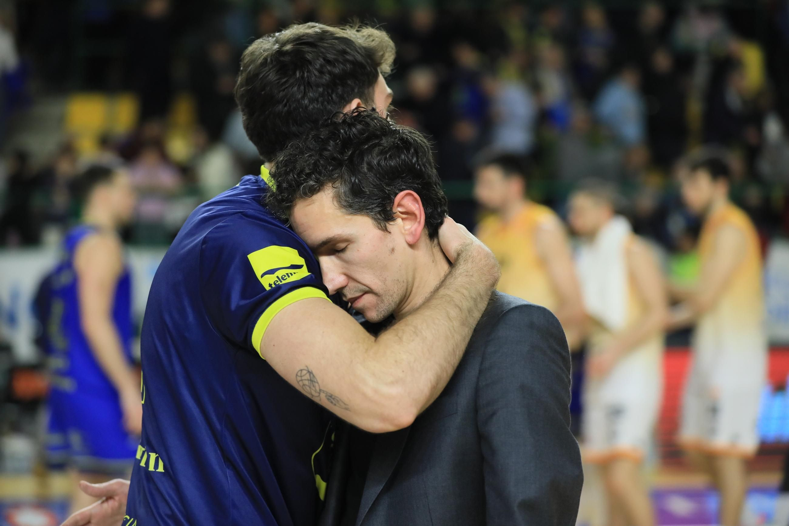 Galería | El COB sufre pero gana de nuevo en el Pazo