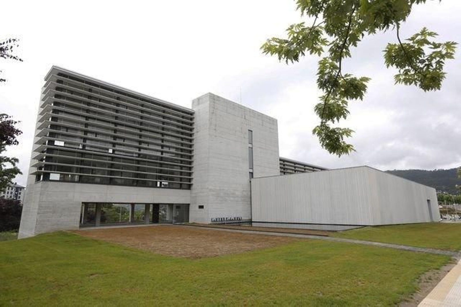 Exteriores del edifico del Campus da Auga, que se estrenará este miércoles