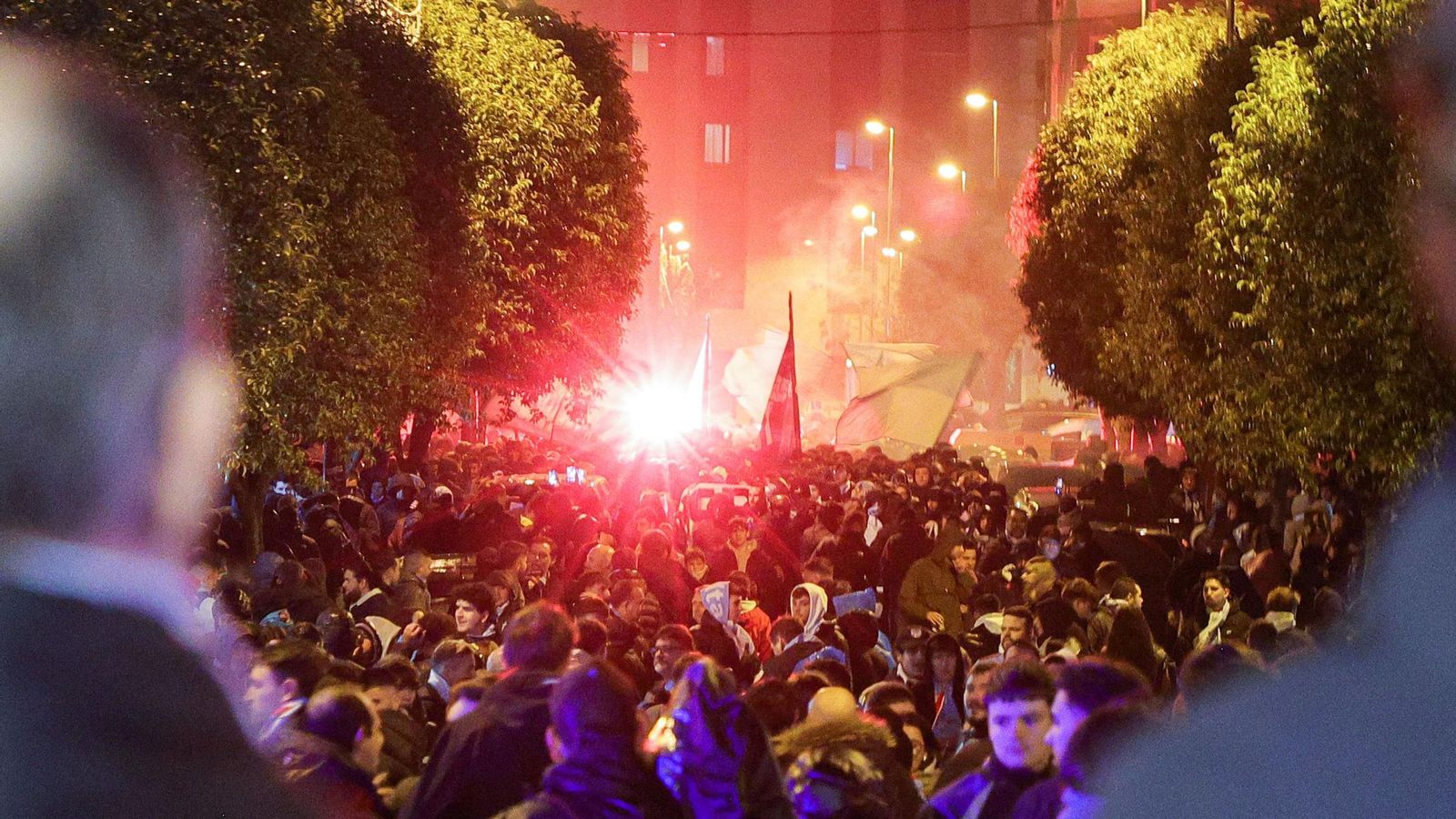 A chegada do equipo tivo cor celeste, pero tamén outras.