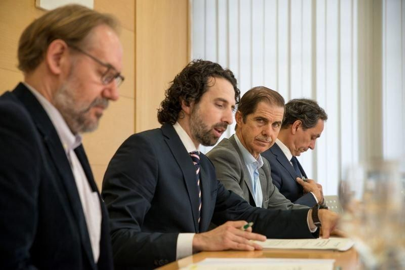 Antonio Mendes, Virxilio Rodríguez, Francisco Marín y José Carlos Pimenta, ayer durante la reunión.


 
Texto del pie de página
v