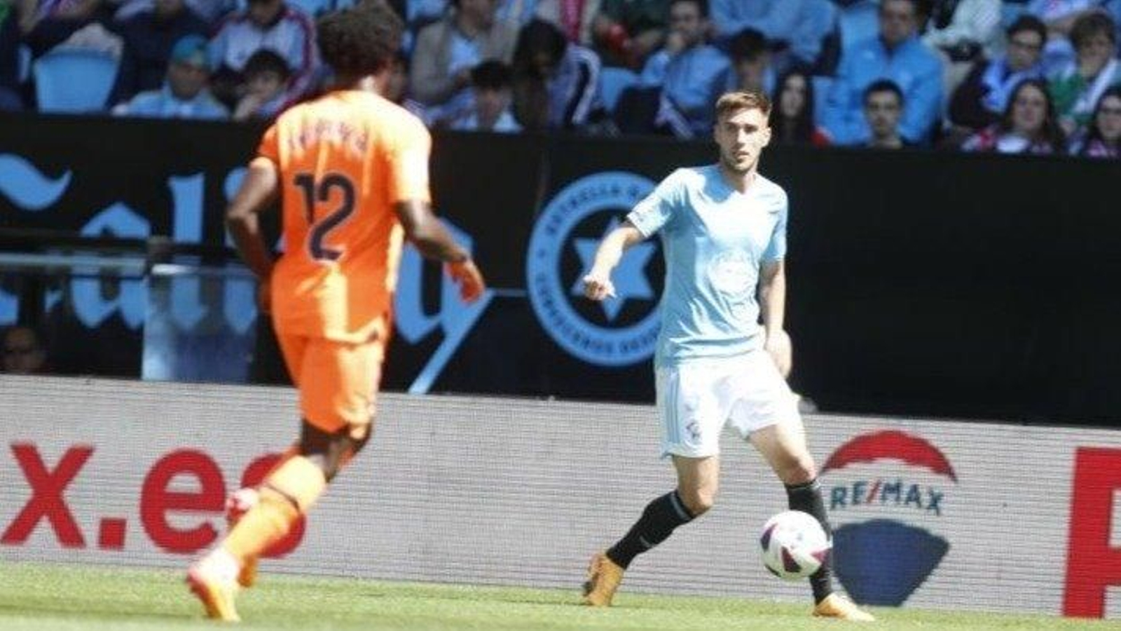 Mingueza es el único celeste con minutos en todos los partidos de Liga y jugó tres de cinco en Copa.