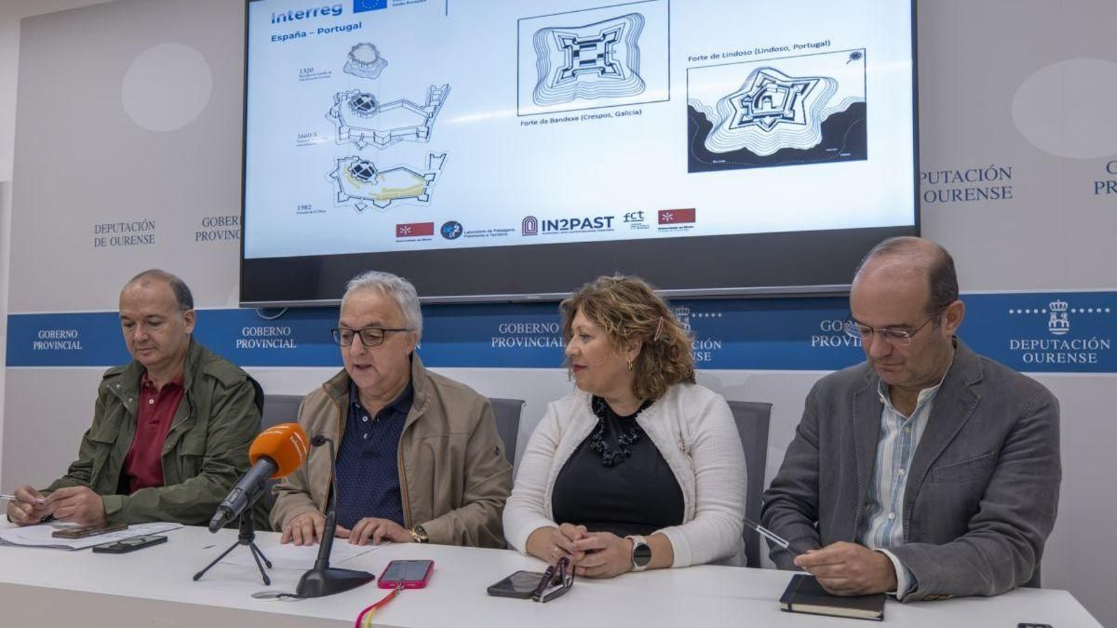 Javier Feijoo, Plácido Álvarez, Rebeca Blanco-Rotea y Jorge Correia, en la presentación.