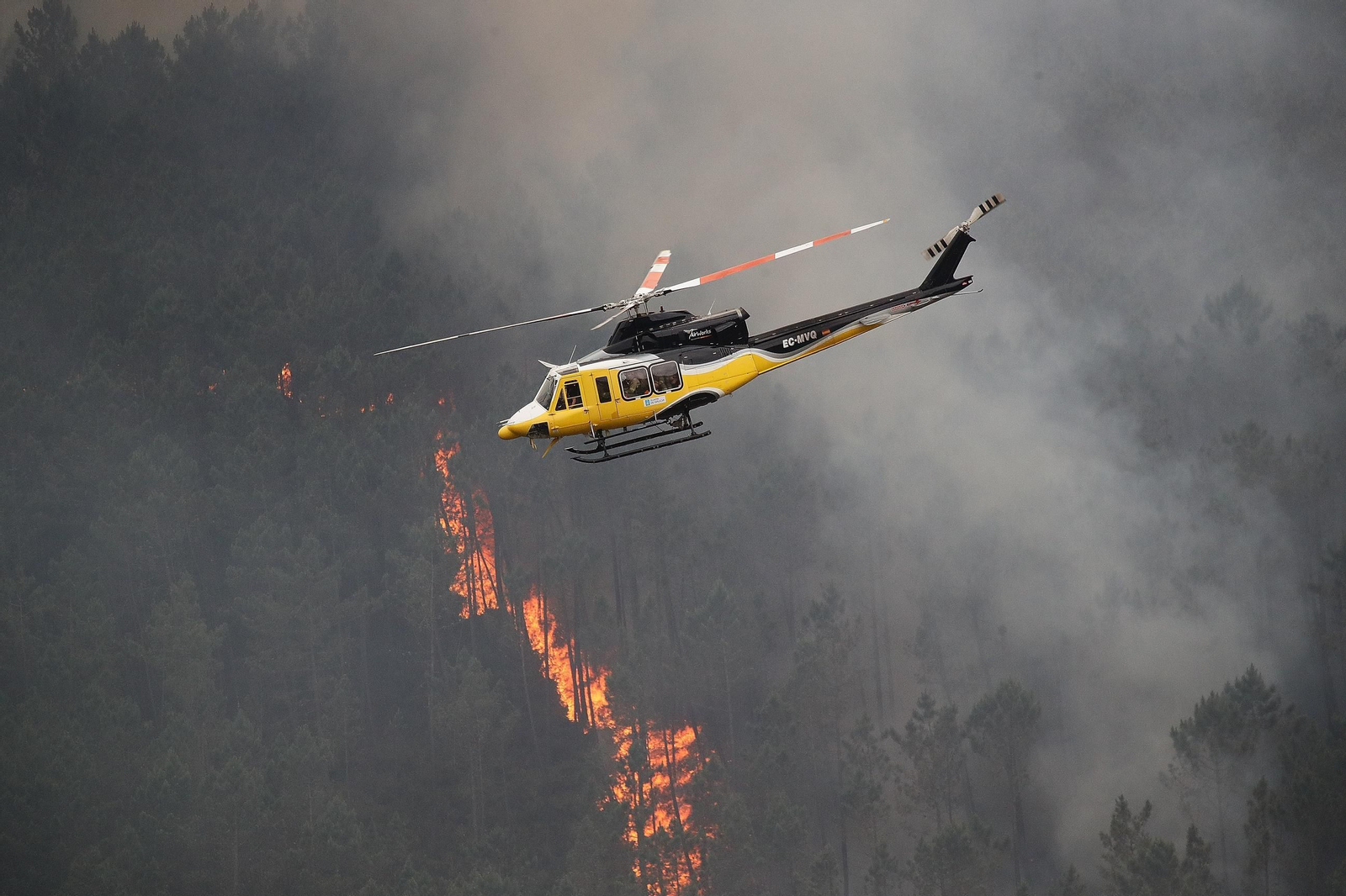 Galería | El primer gran incendio de la provincia en 2026 cerca Boborás