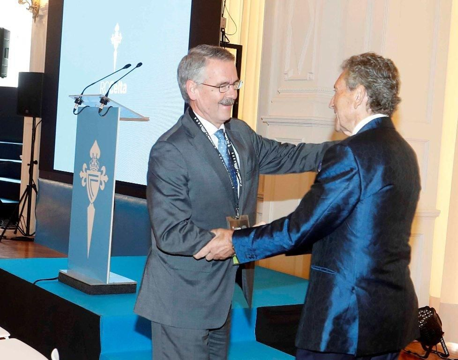 El Celta inaugura su nueva sede 273