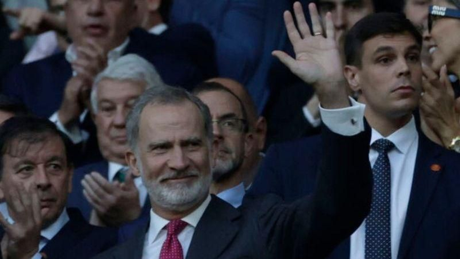 Felipe VI, durante un partido en el campo del Atleti.