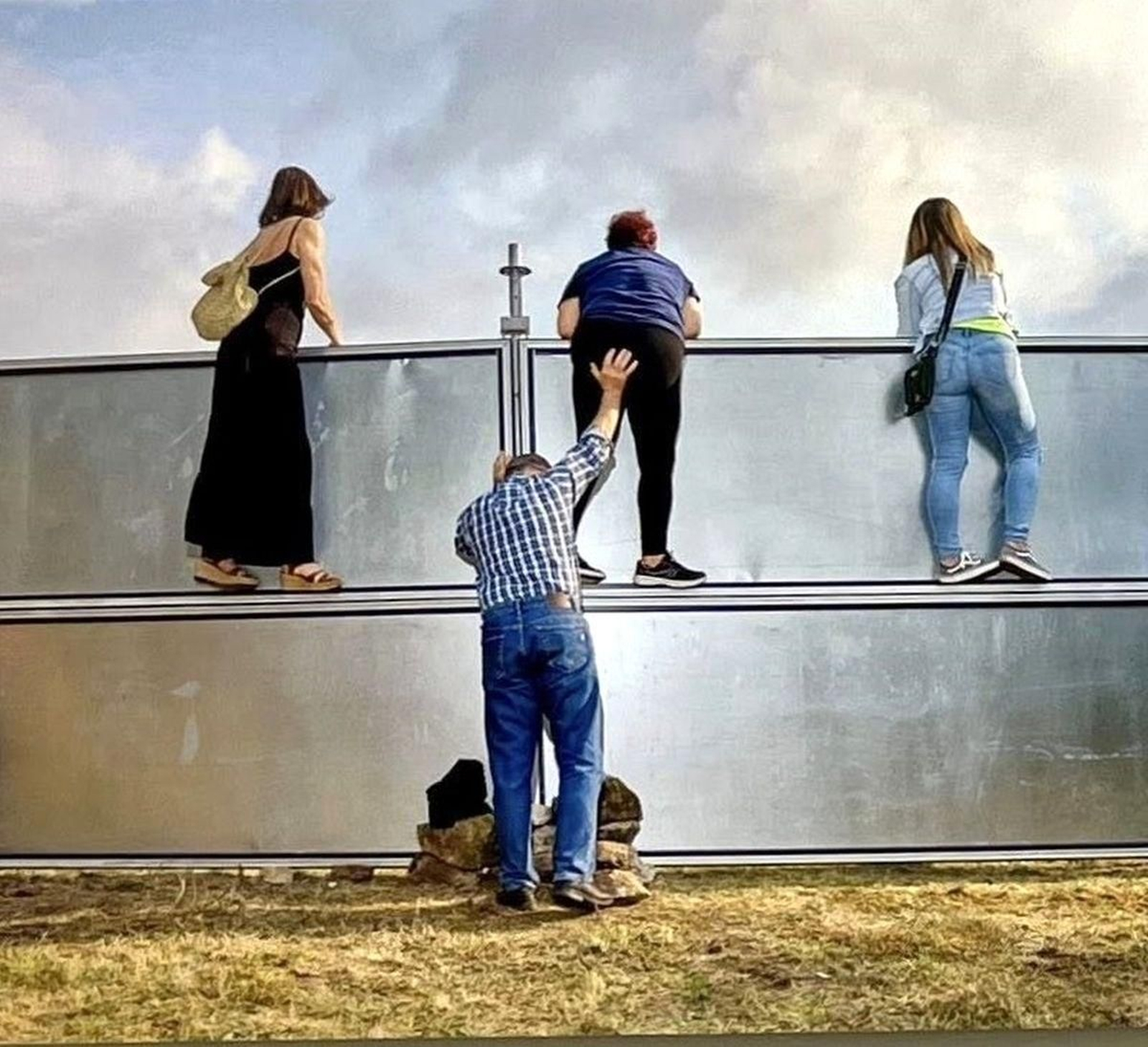 Curioseando o curro.