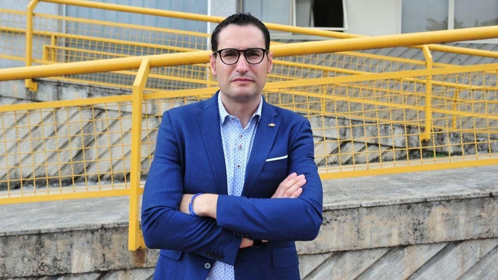 Roberto González