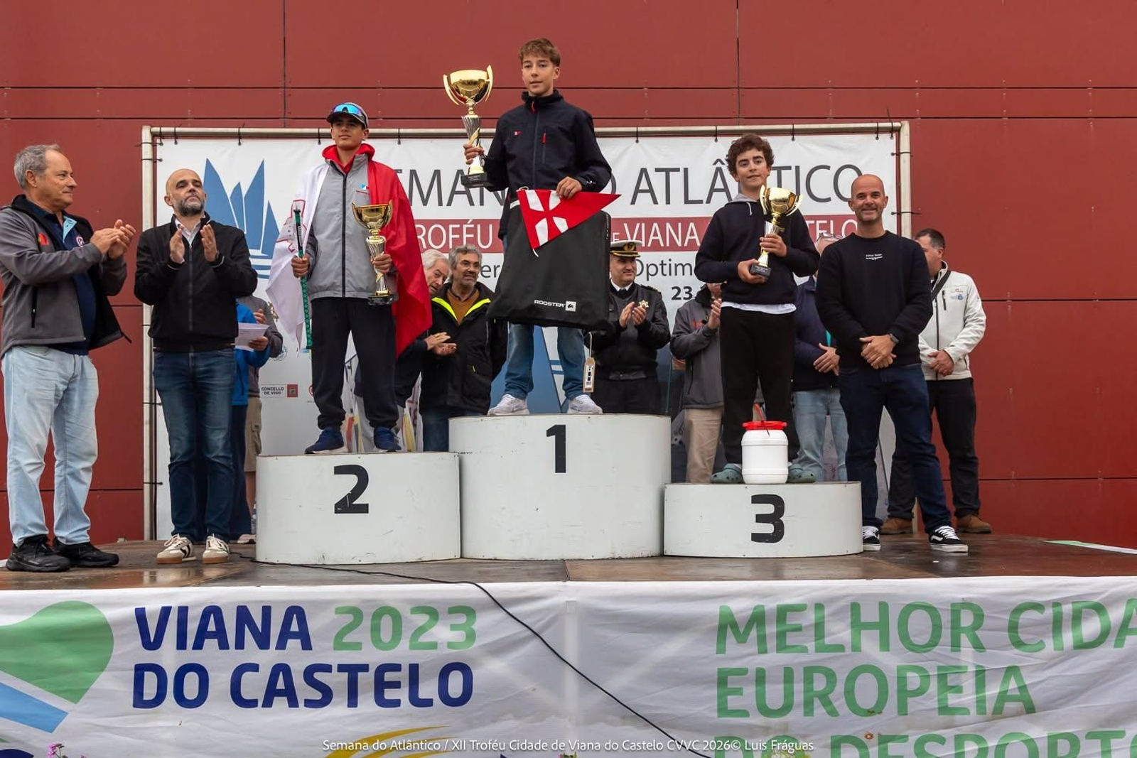 Alejandro Alonso, del Monte Real Club de Yates de Baiona, se subió a lo más alto del podio en Viana.