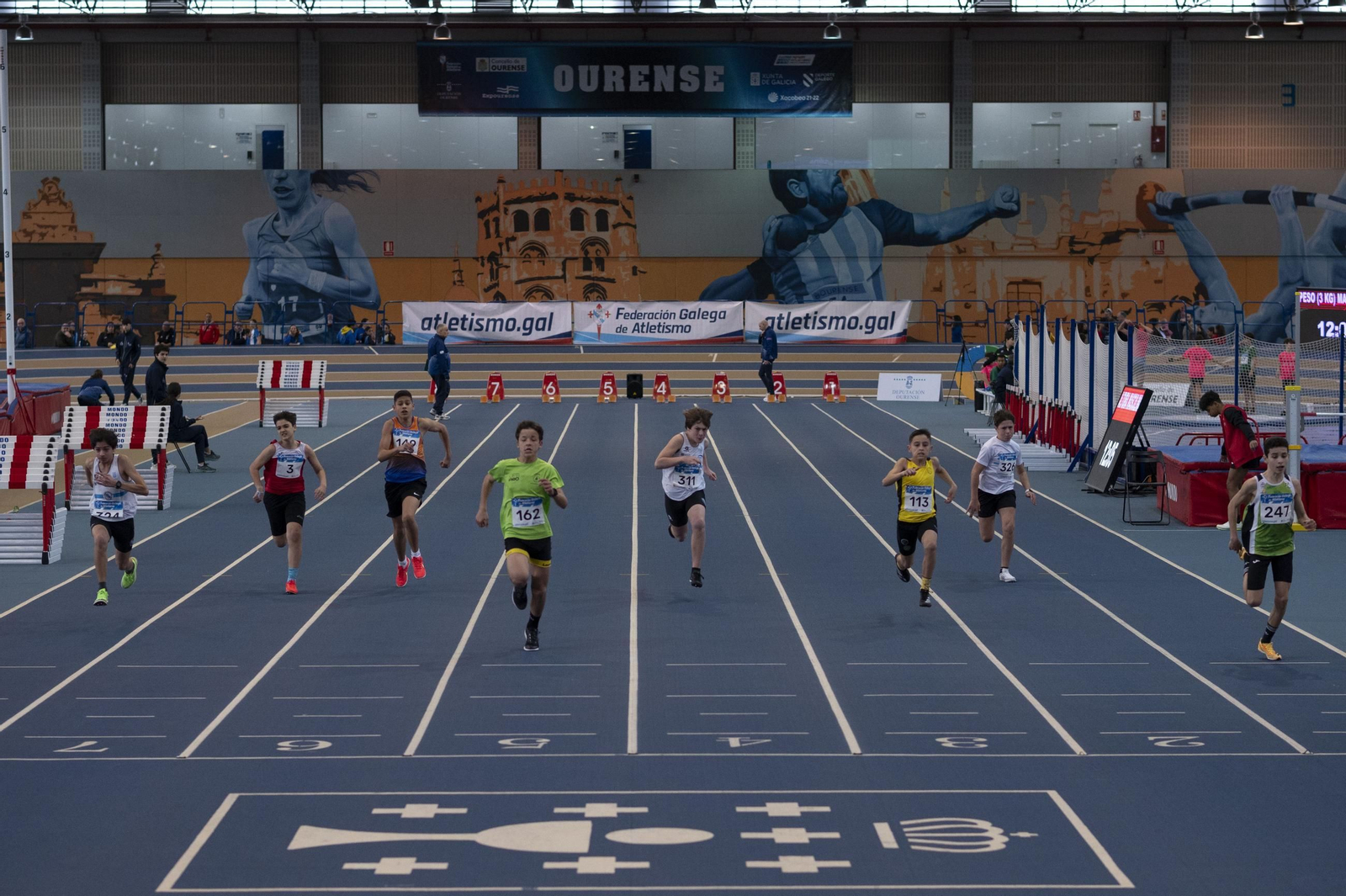 Galería | La cantera del atletismo gallego brilla y disfruta en Expourense