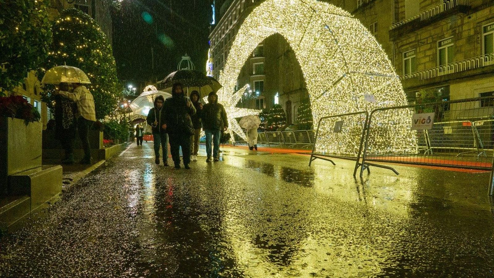 Galería | Vigo se ilumina con las luces de Navidad 2025