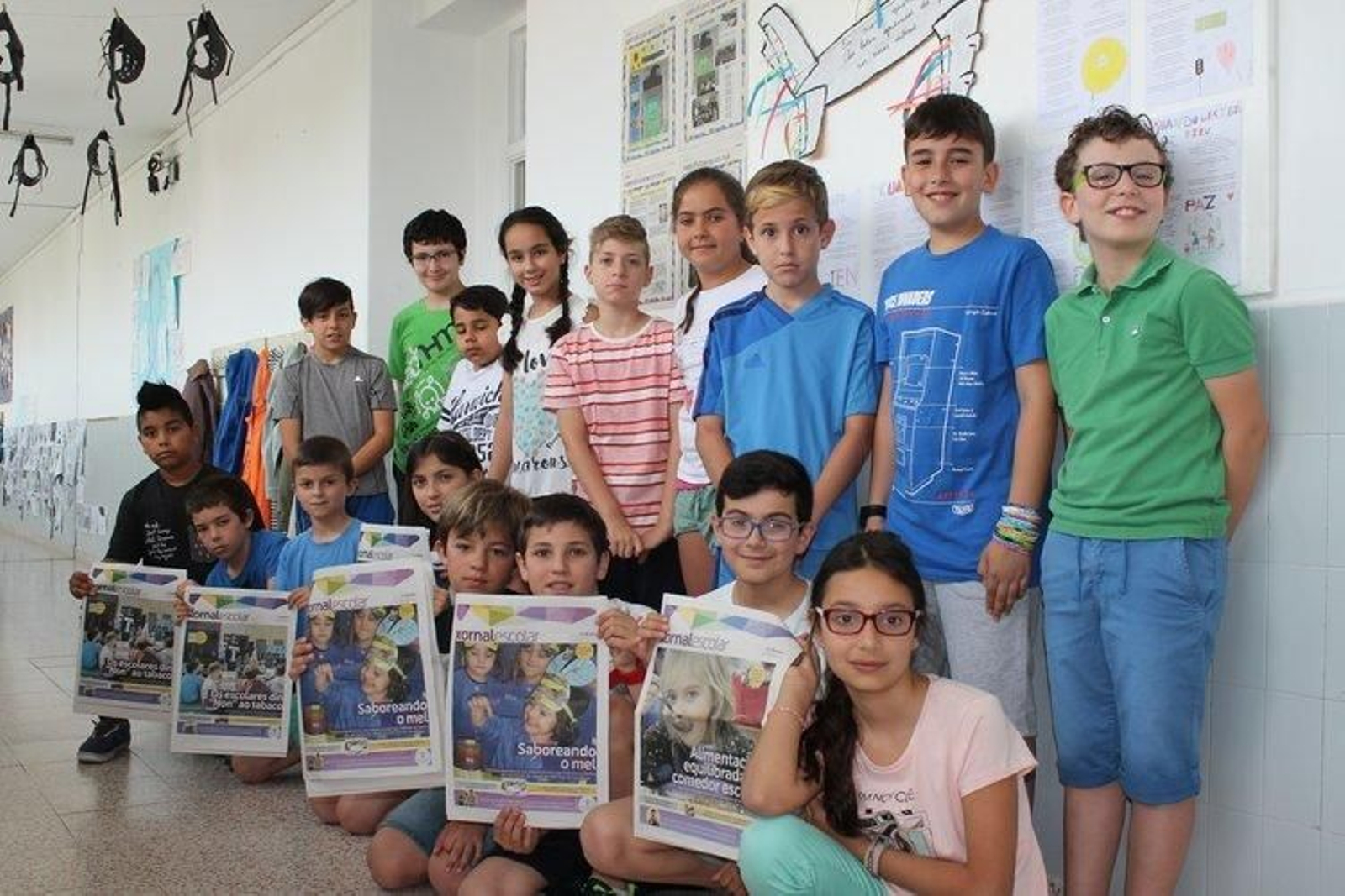 El grupo de redactores de "O Falandoiro", integrado por alumnos de 5º de Primaria del colegio Virxe de Covadonga.