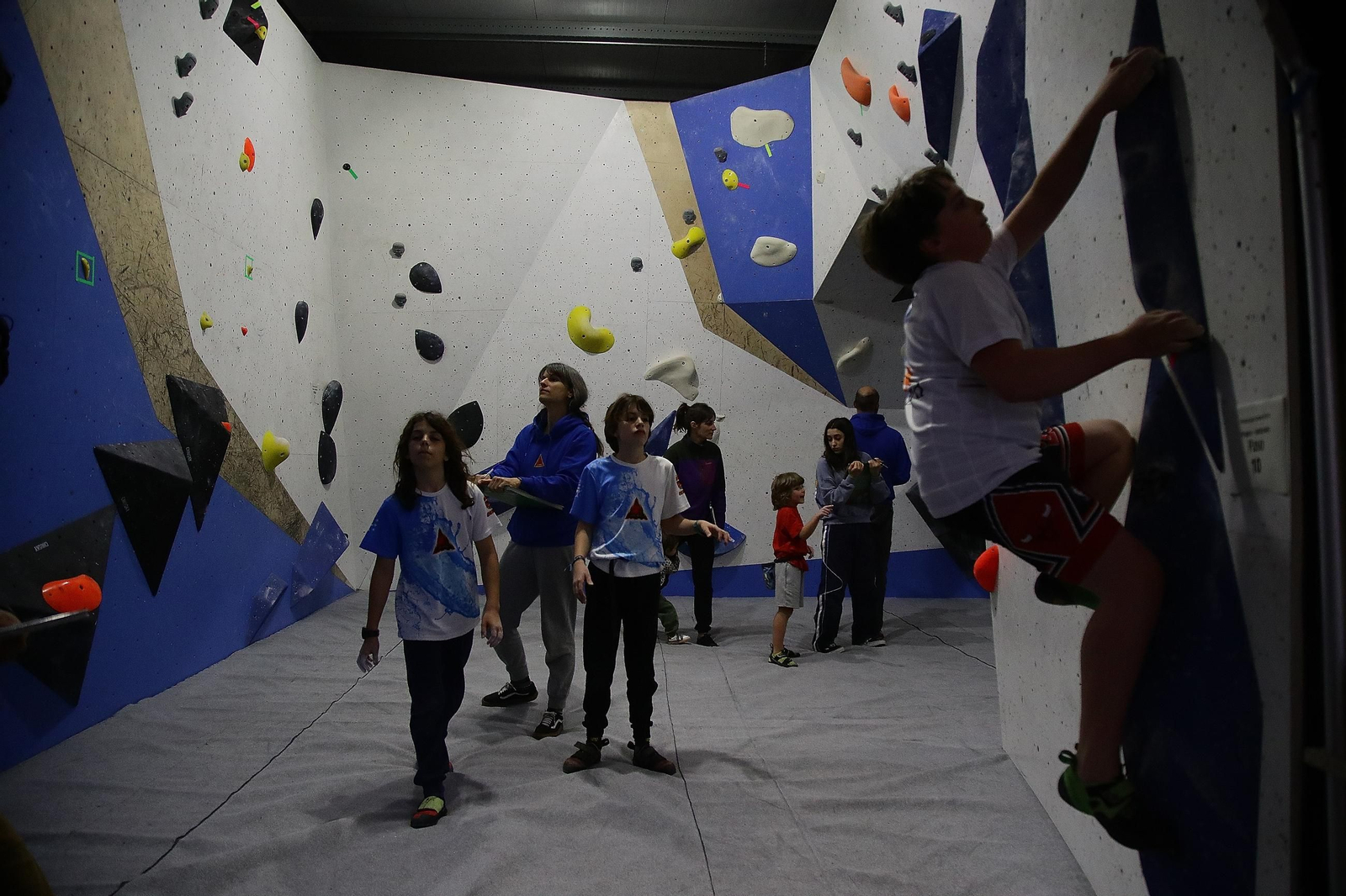 Galería | Así se vivió la primera prueba de la Liga Asesou de Escalada, en imágenes