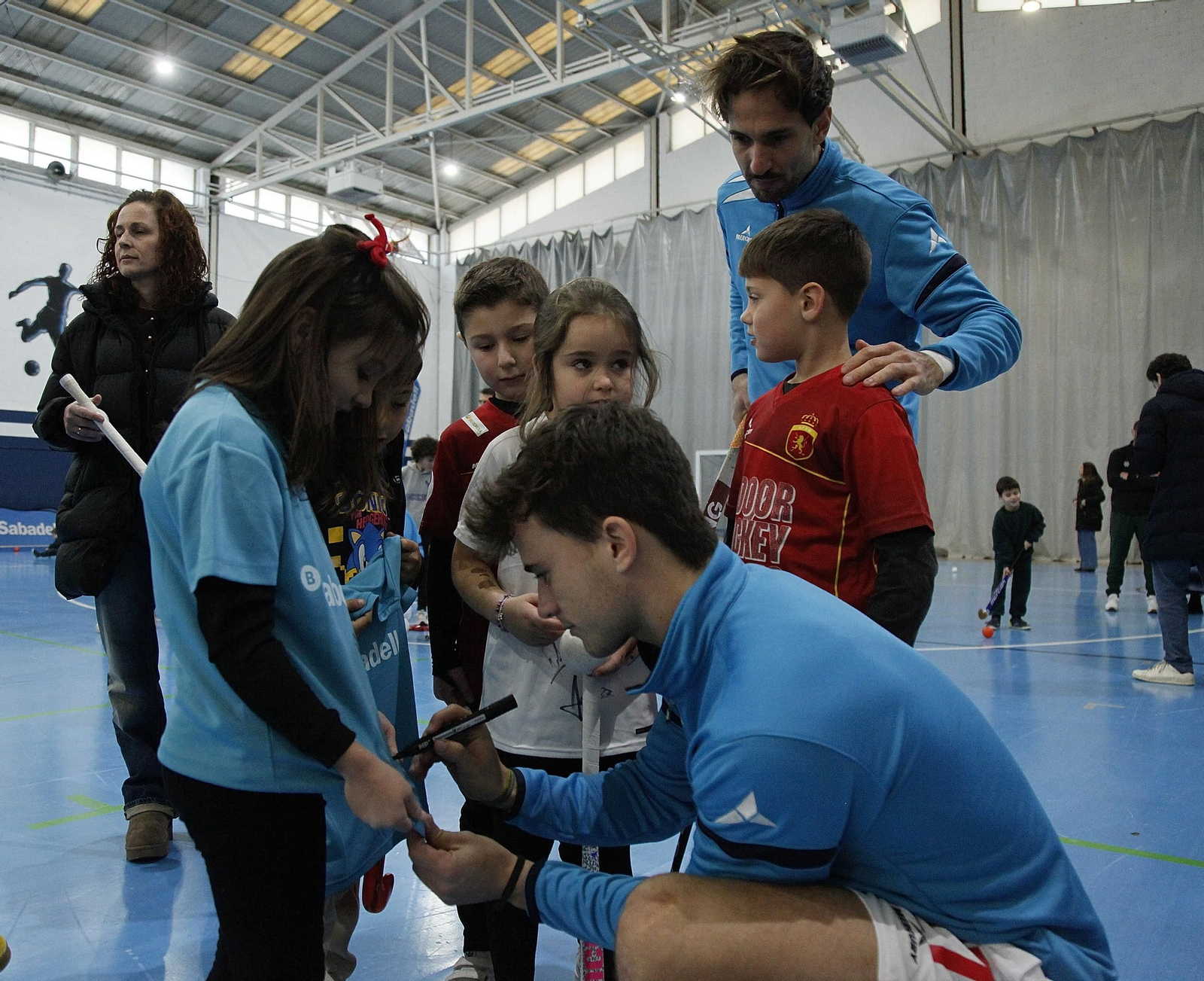 Galería | Ourense disfruta y se divierte con la selección española de hockey sala