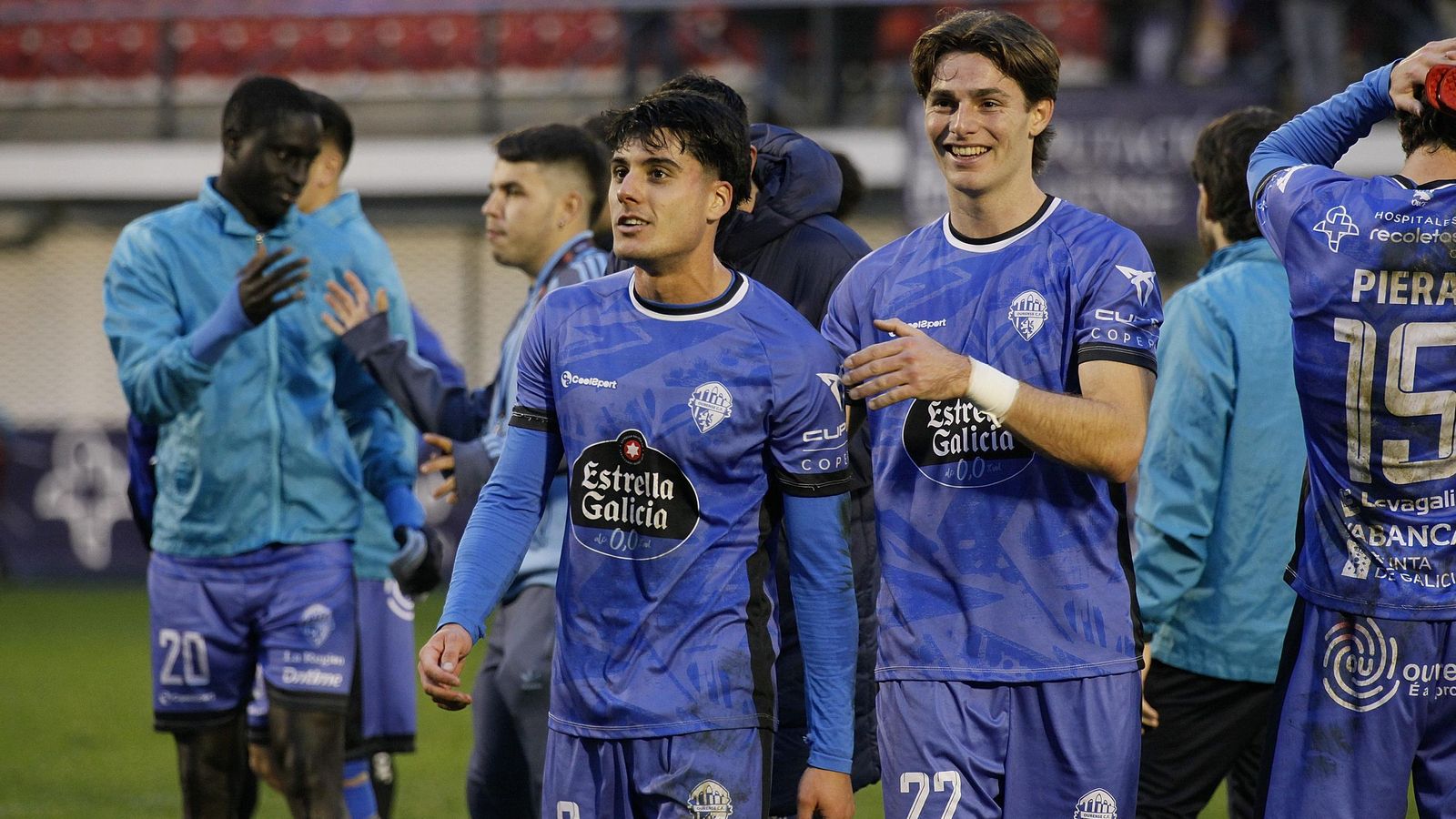 Galería | Tarde de lluvia y fútbol en O Couto para el Ourense CF y CD Guadalajara