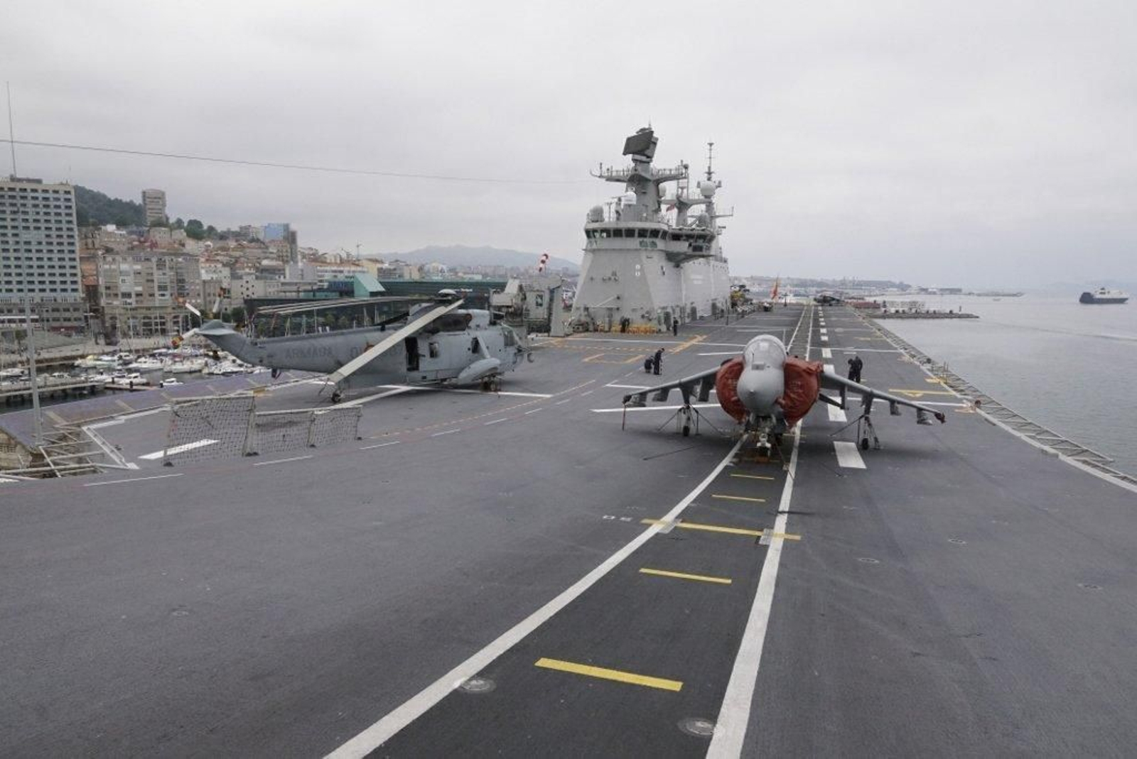 El portaviones Juan Carlos I en Vigo  (91) (1024x684)