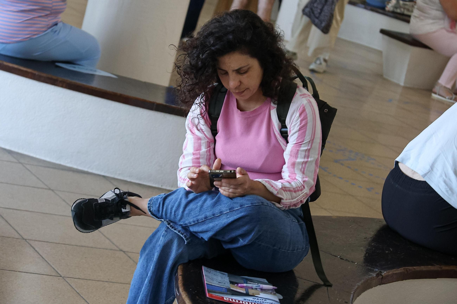 Galería | Más de 2.000 personas buscan plaza en las oposiciones de Educación en Vigo