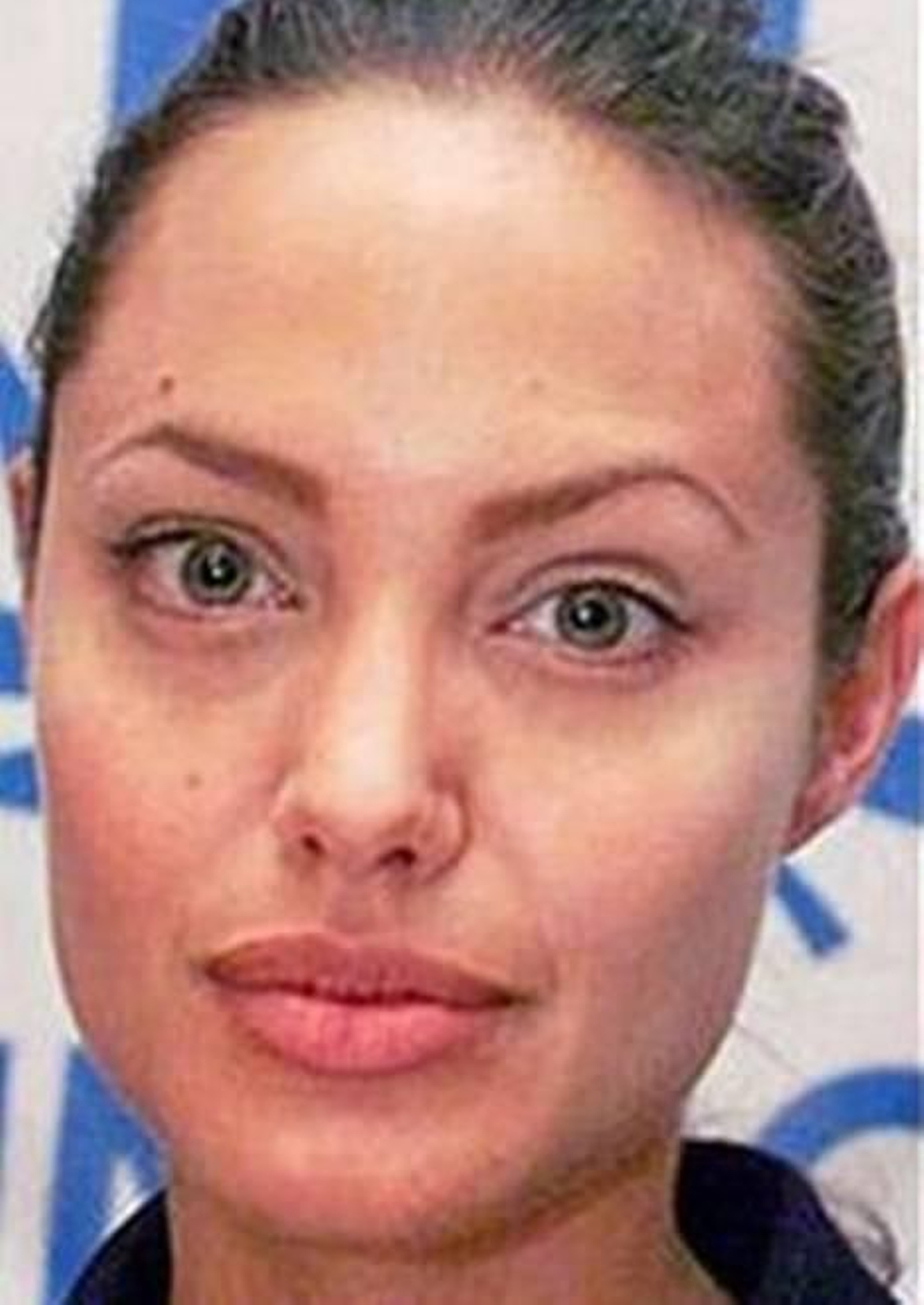 Angelina Jolie sin maquillaje