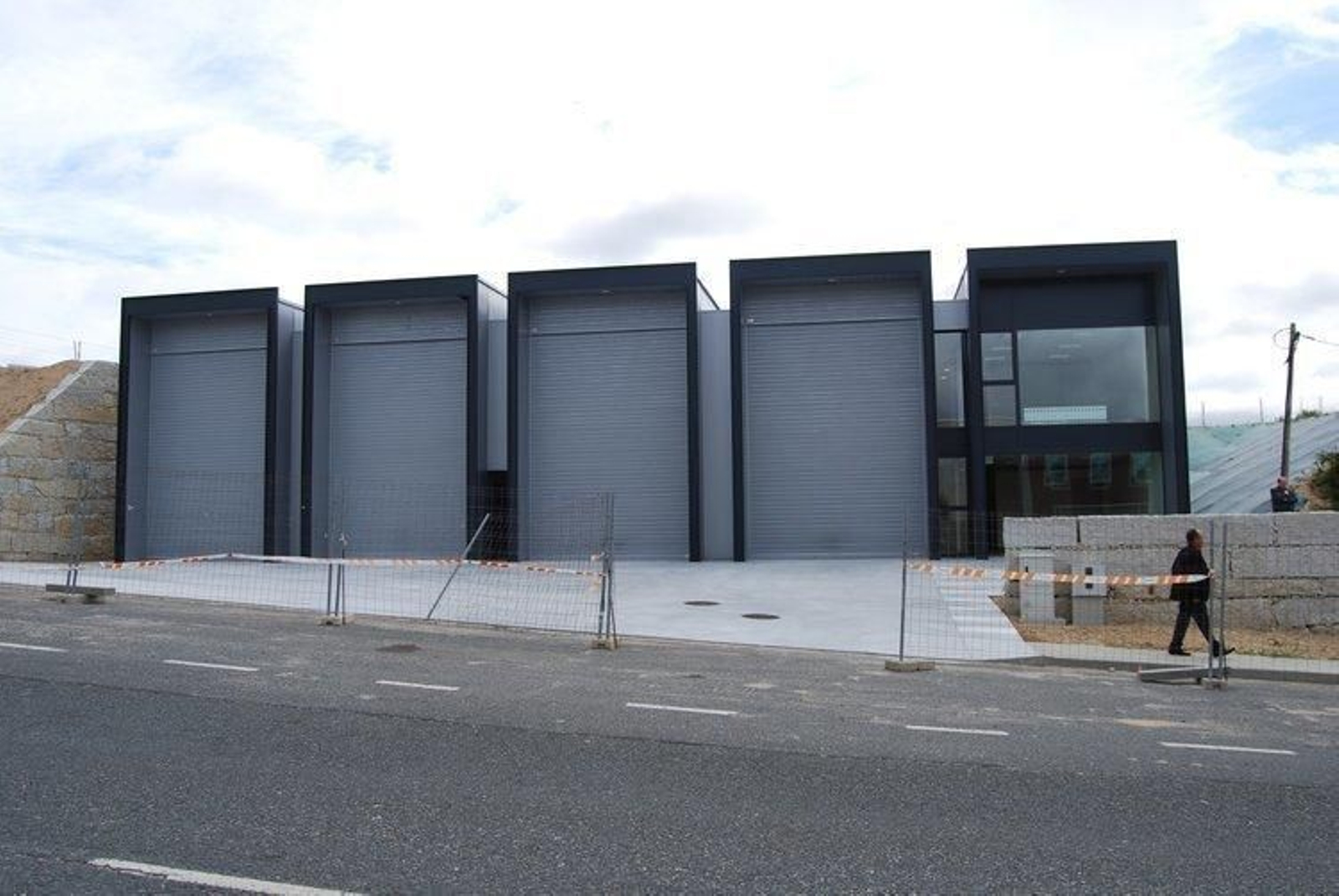 Instalaciones del nuevo parque de bomberos ubicadas en el polígono de A Uceira.
