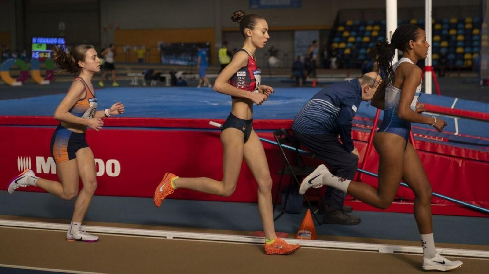 La pista de Expourense volvió a ser escenario de un Gallego bajo techo.