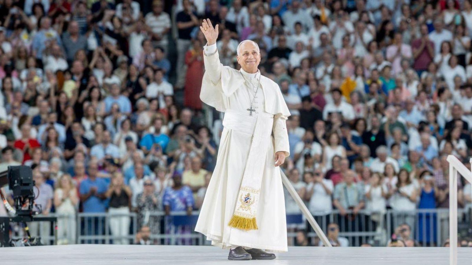 El papa León XIV durante el encuentro en el Estadio Bernabéu.