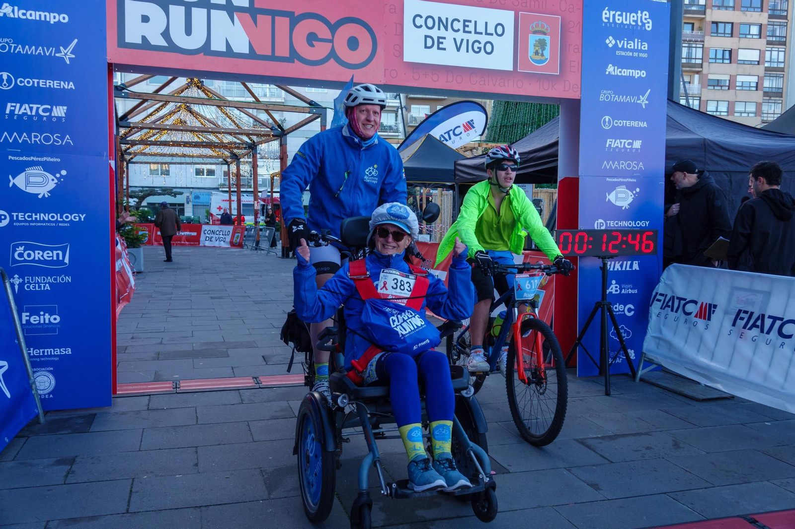 Galería | La carrera popular Érguete e Corre de Vigo bate récord de participación