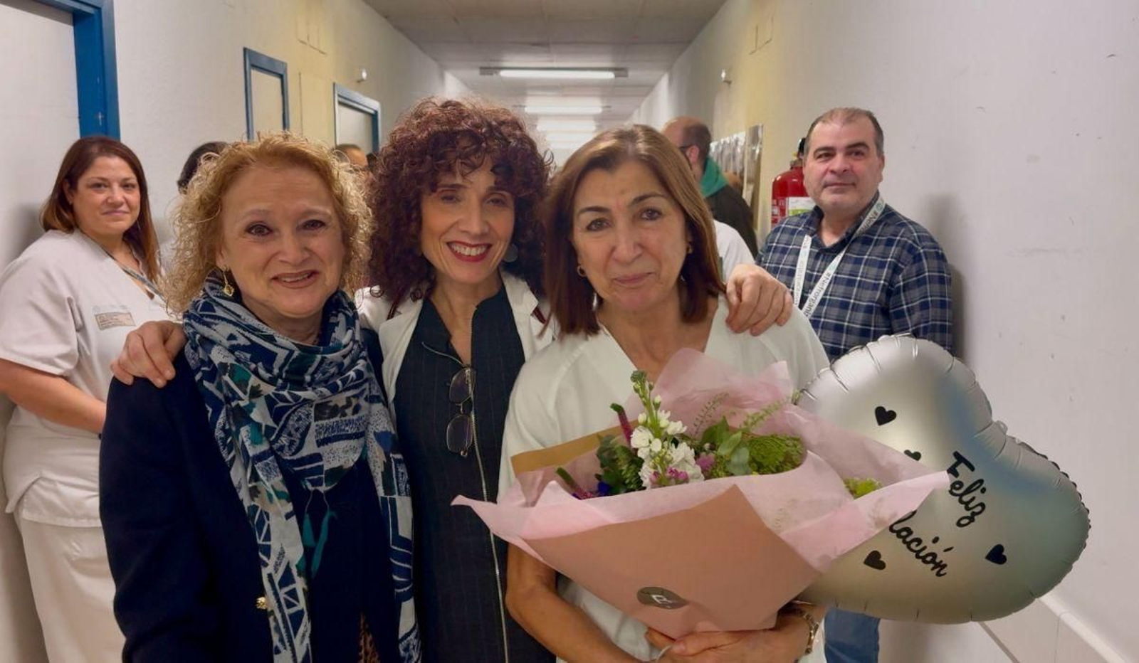 Benita Manso junto a Cristina Pérez y María Gay.
