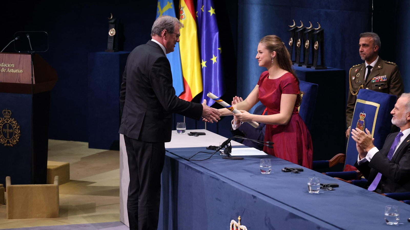 Galería | Oviedo se viste de gala para la entrega de los Premios Princesa de Asturias 2026