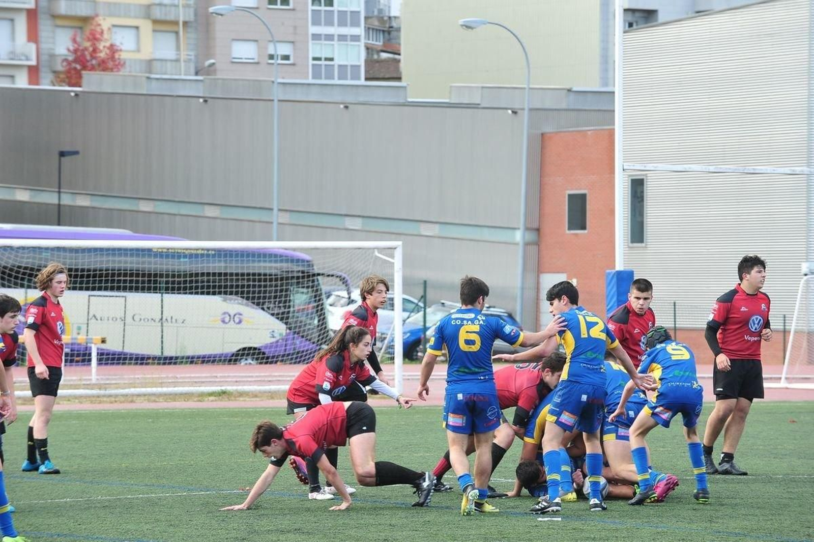 El equipo sub-18 del Campus Ourense Rugby, en el partido de la Liga Gallega del sábado en el recinto universitario.