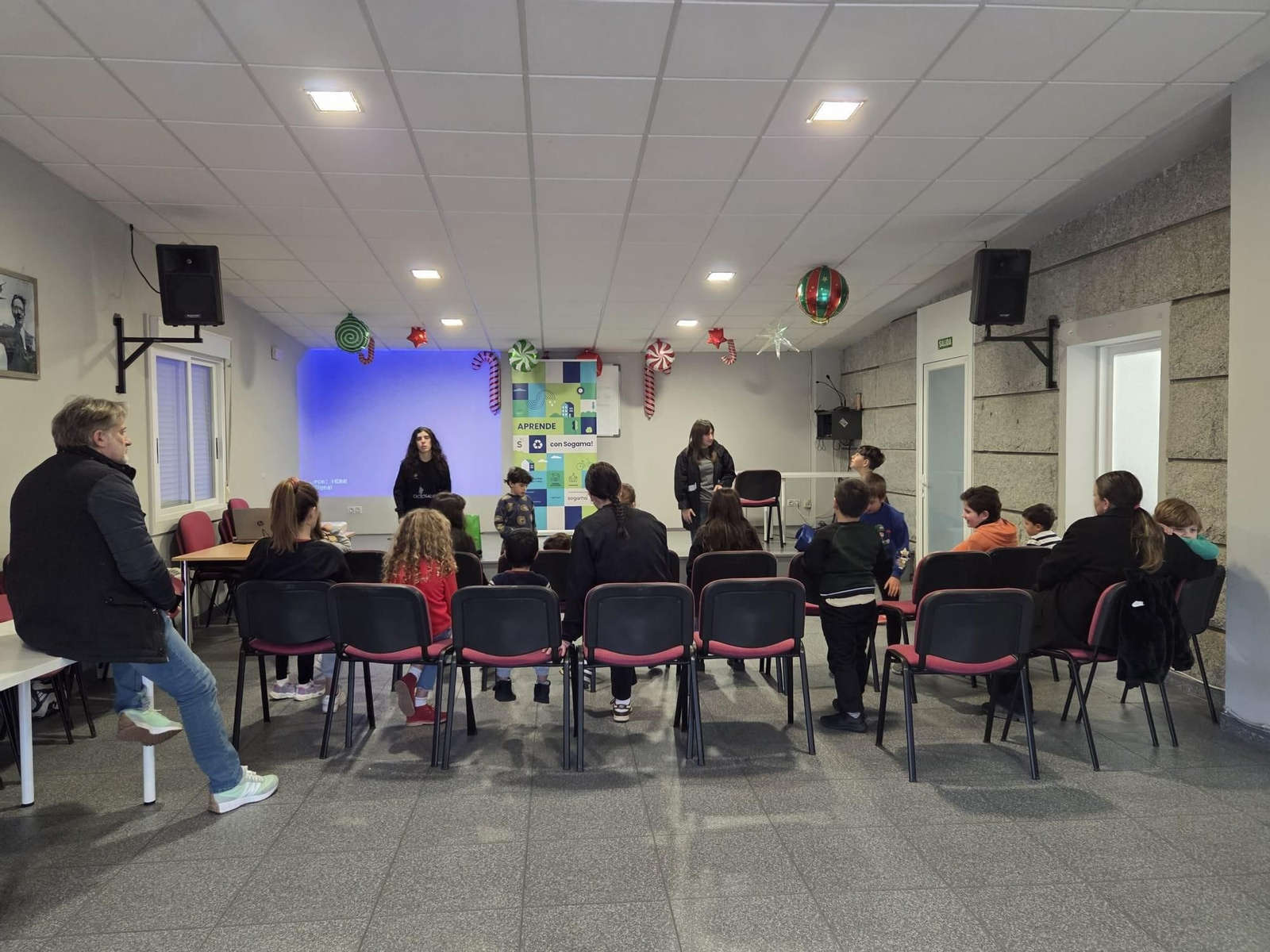 Los niños pusieron mucho interés en la importancia del reciclaje.