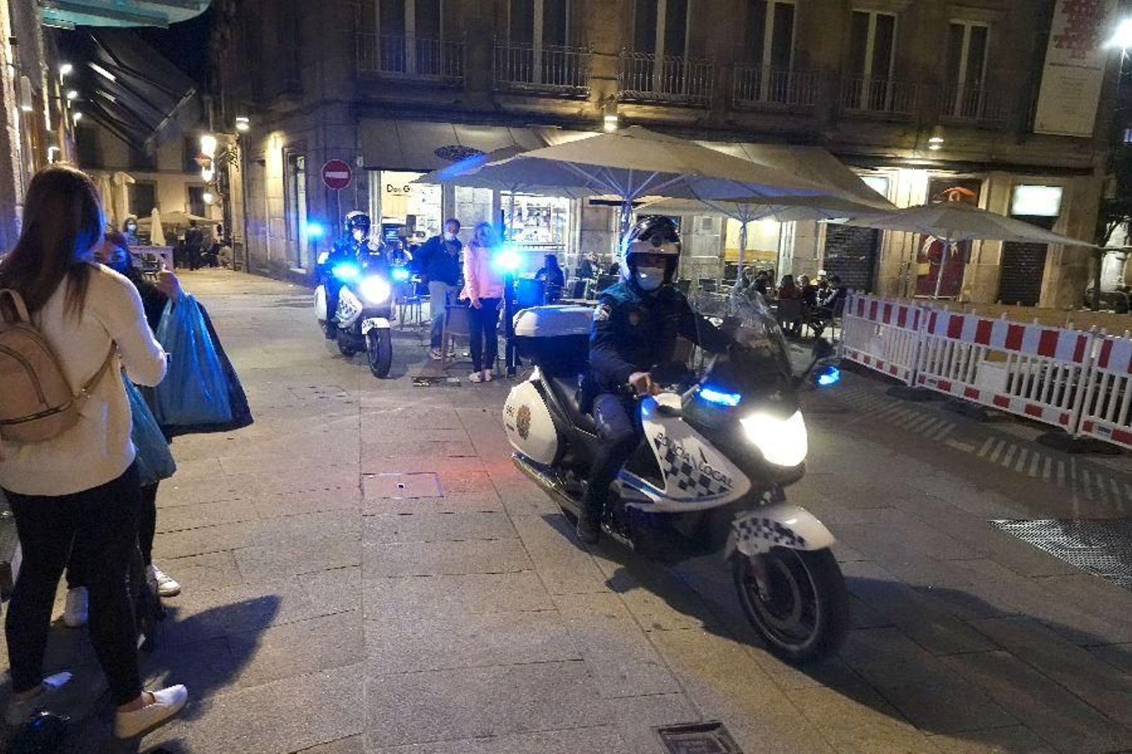 Primera noche sin estado de alarma en Vigo _ Vicente 02