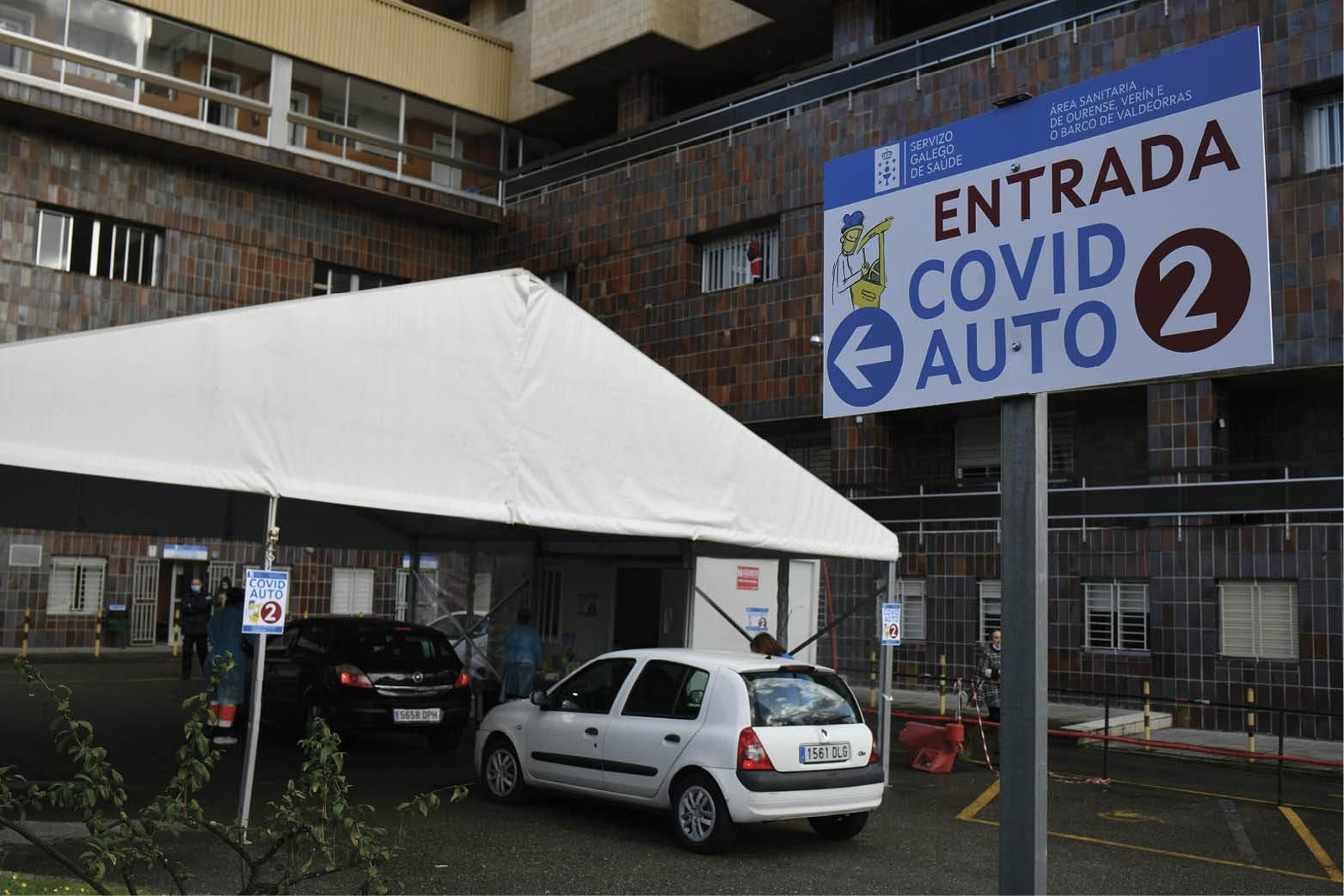 Covid Auto del Hospital Santa María Nai. (FOTO: XESÚS FARIÑAS)