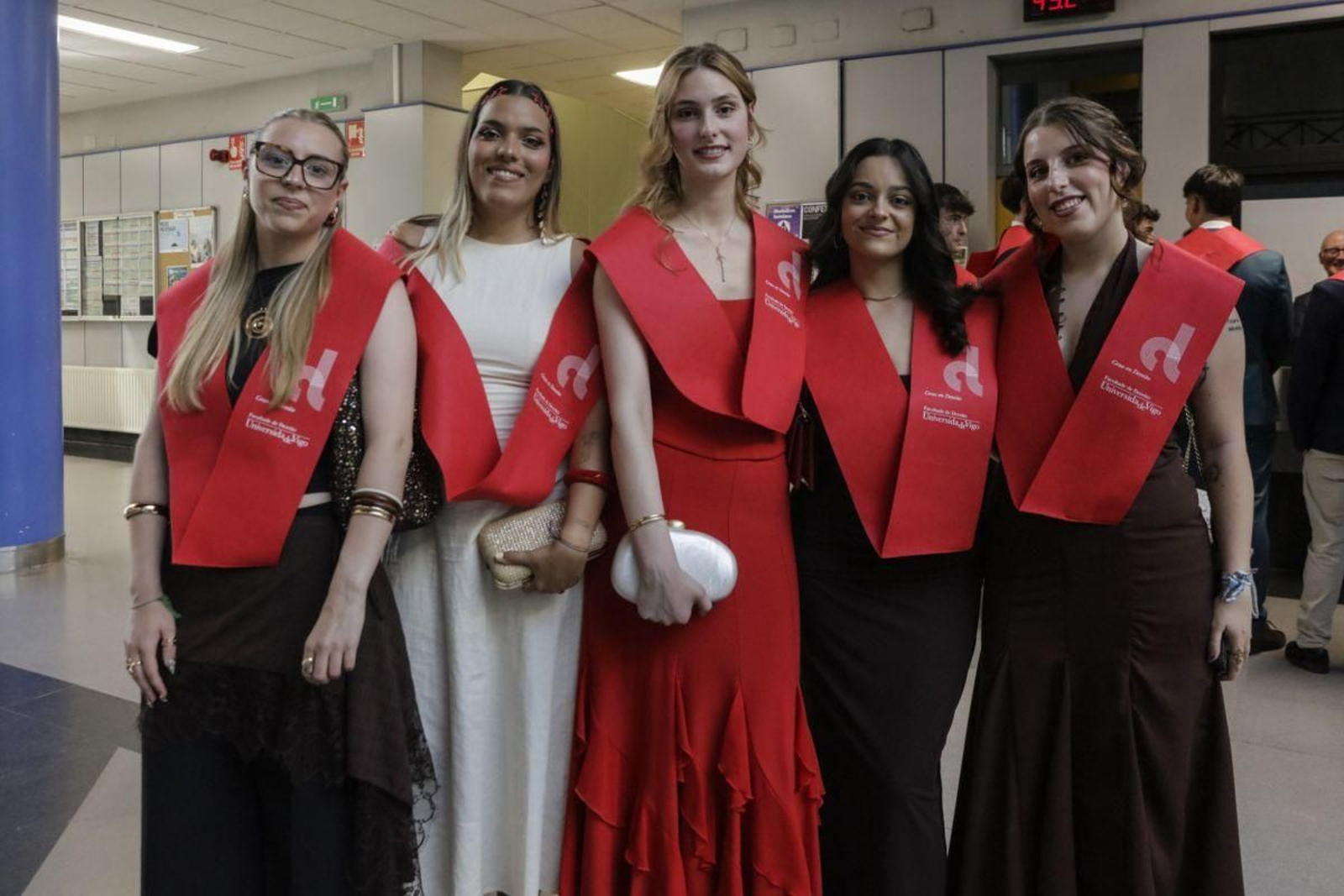 Laura, Marta, Noemi, María y Aldara.