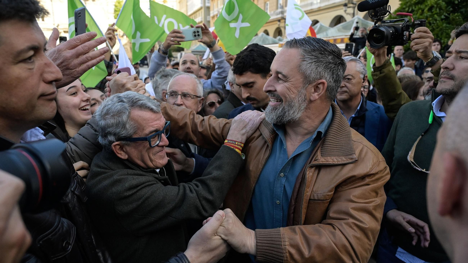 El presidente de Vox, Santiago Abascal, durante un acto en la Plaza de María Pita