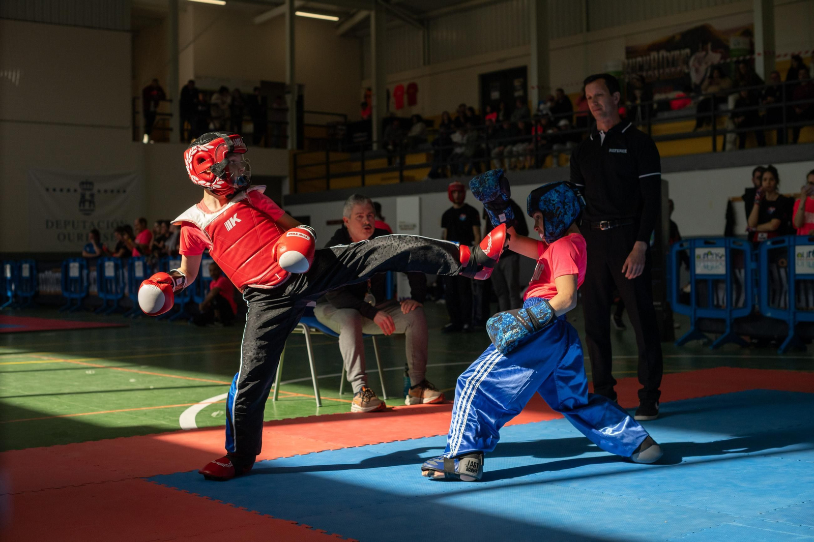 Galería | El kick boxing no falta a su cita con la Ribeira Sacra