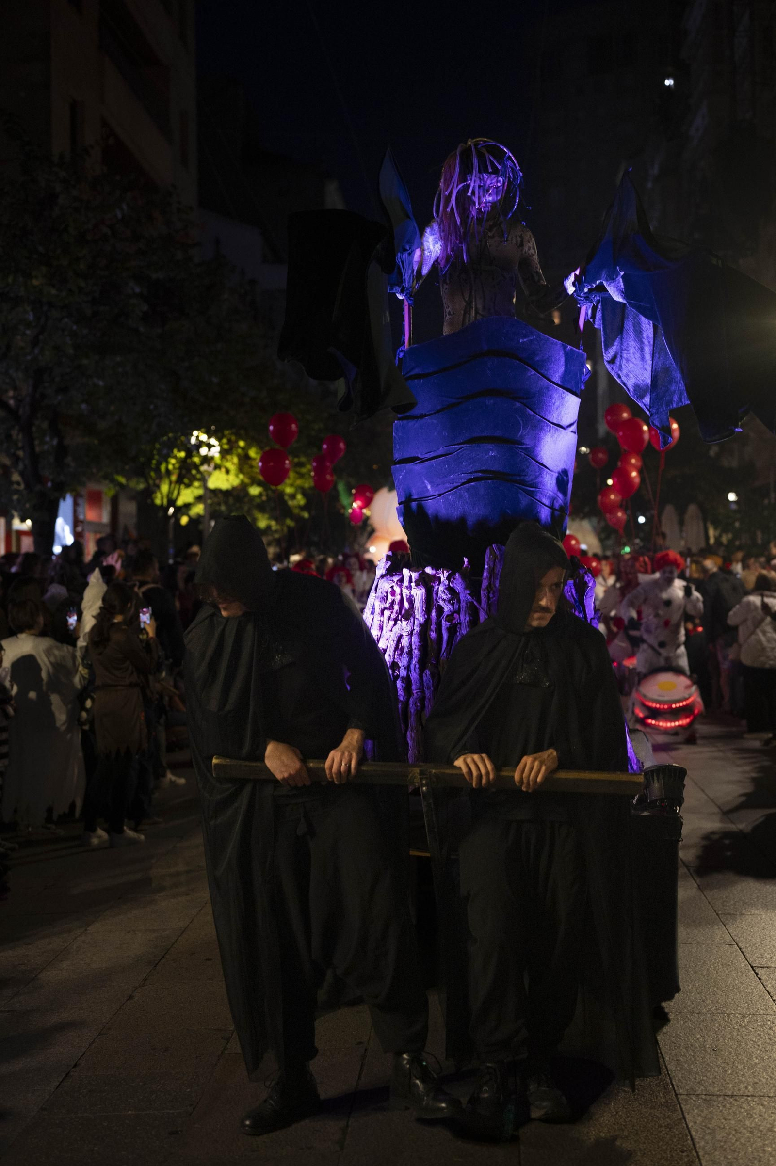 Galería | Ourense se transforma en una ciudad de miedo para celebrar Samaín