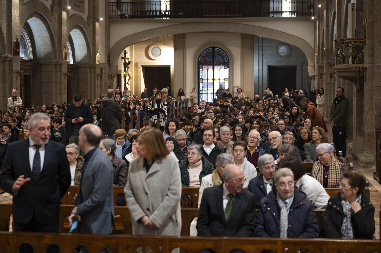 Galería | El Colegio Santo Ángel celebra su centenario dedicado a la formación de los ourensanos