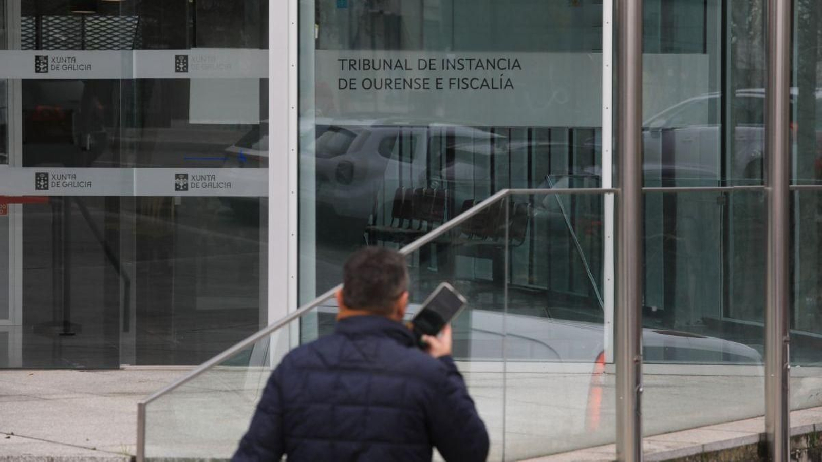 La nueva organización judicial que comienza el 31 ya es visible en el cambio de los rótulos.