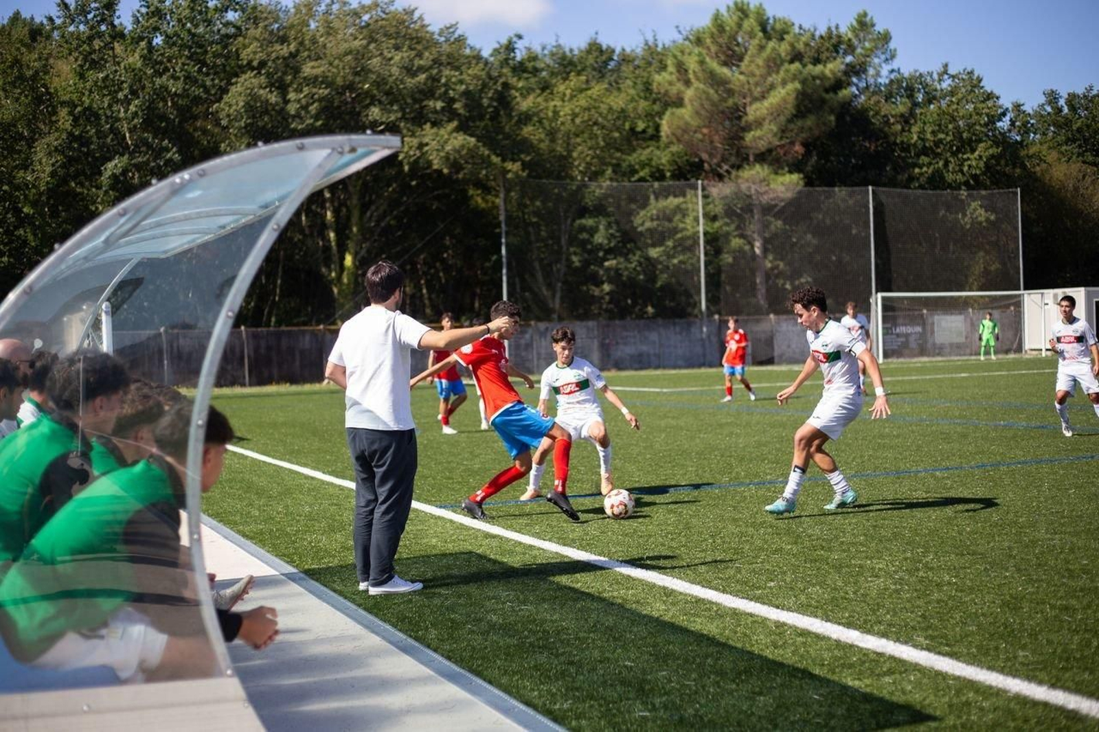 Una de las jugadas del encuentro
