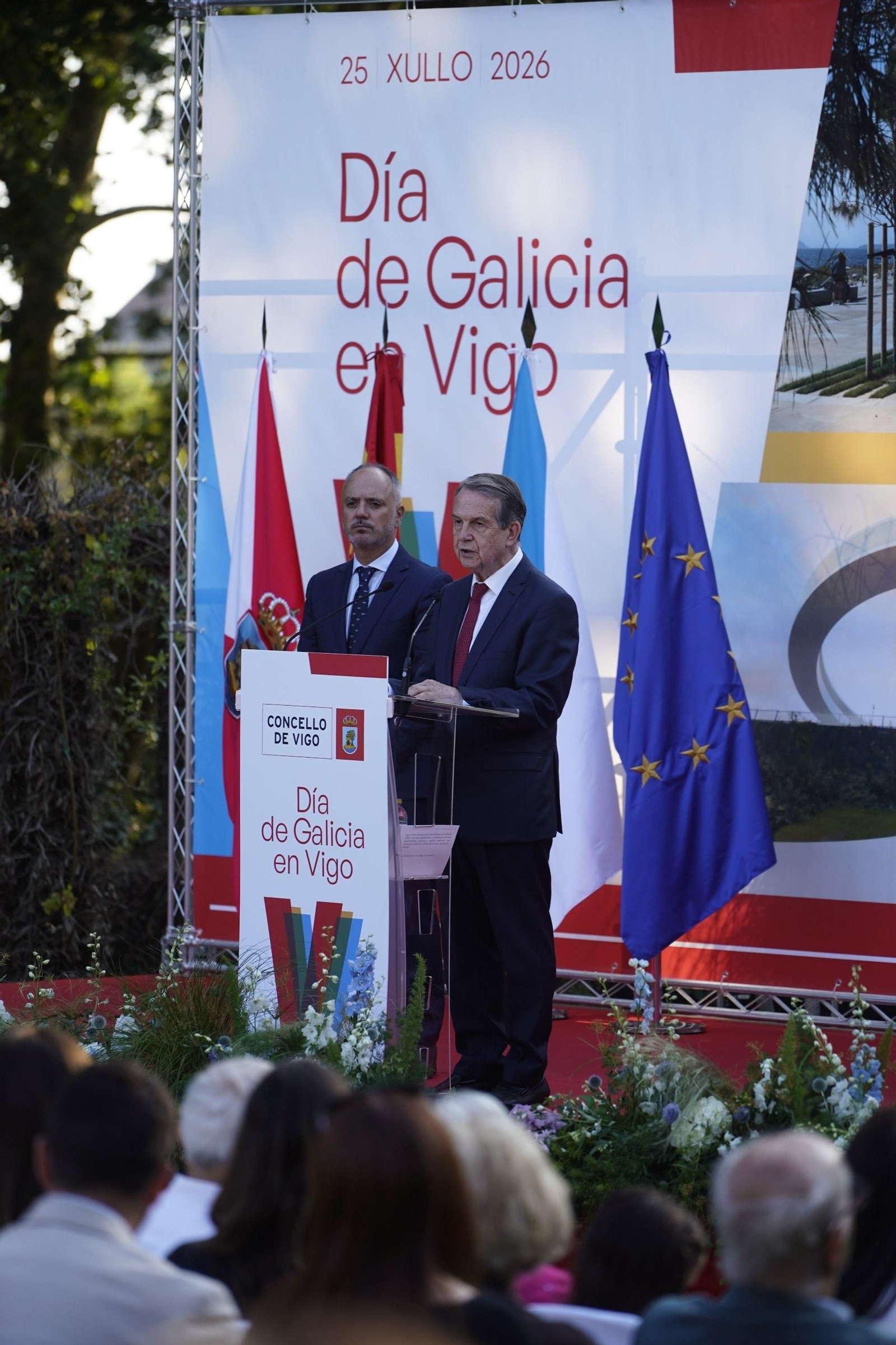 Galería | Vigo celebra o Día de Galicia cun acto en Castrelos