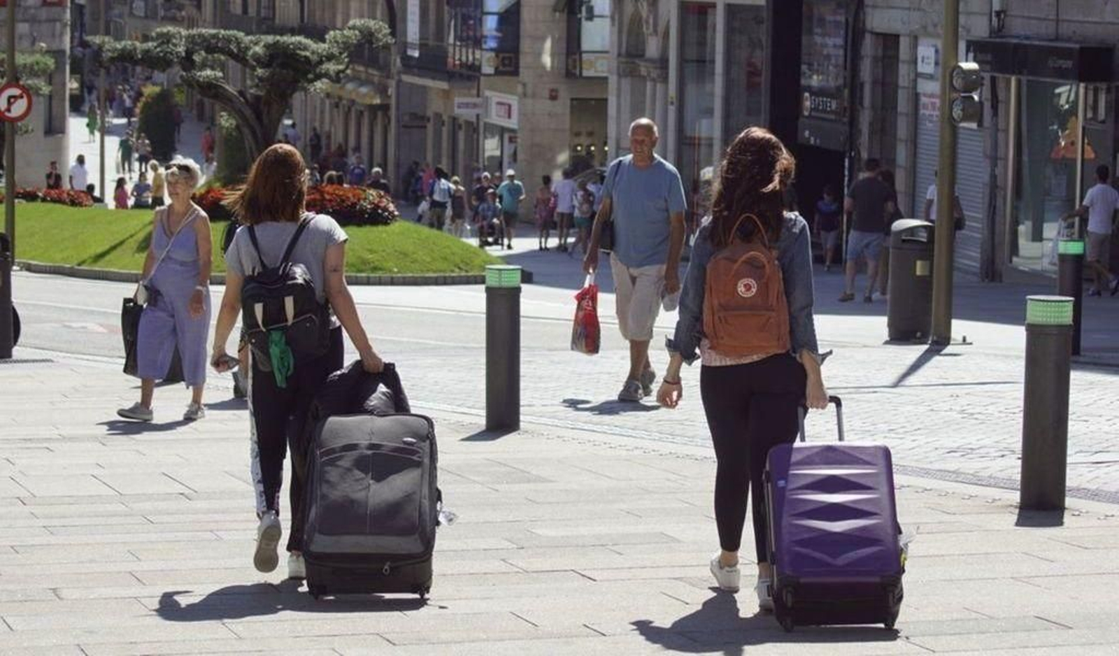 La oferta de pisos turísticos en Vigo creció desde mayo y supone una opción para las personas que visitan la ciudad.