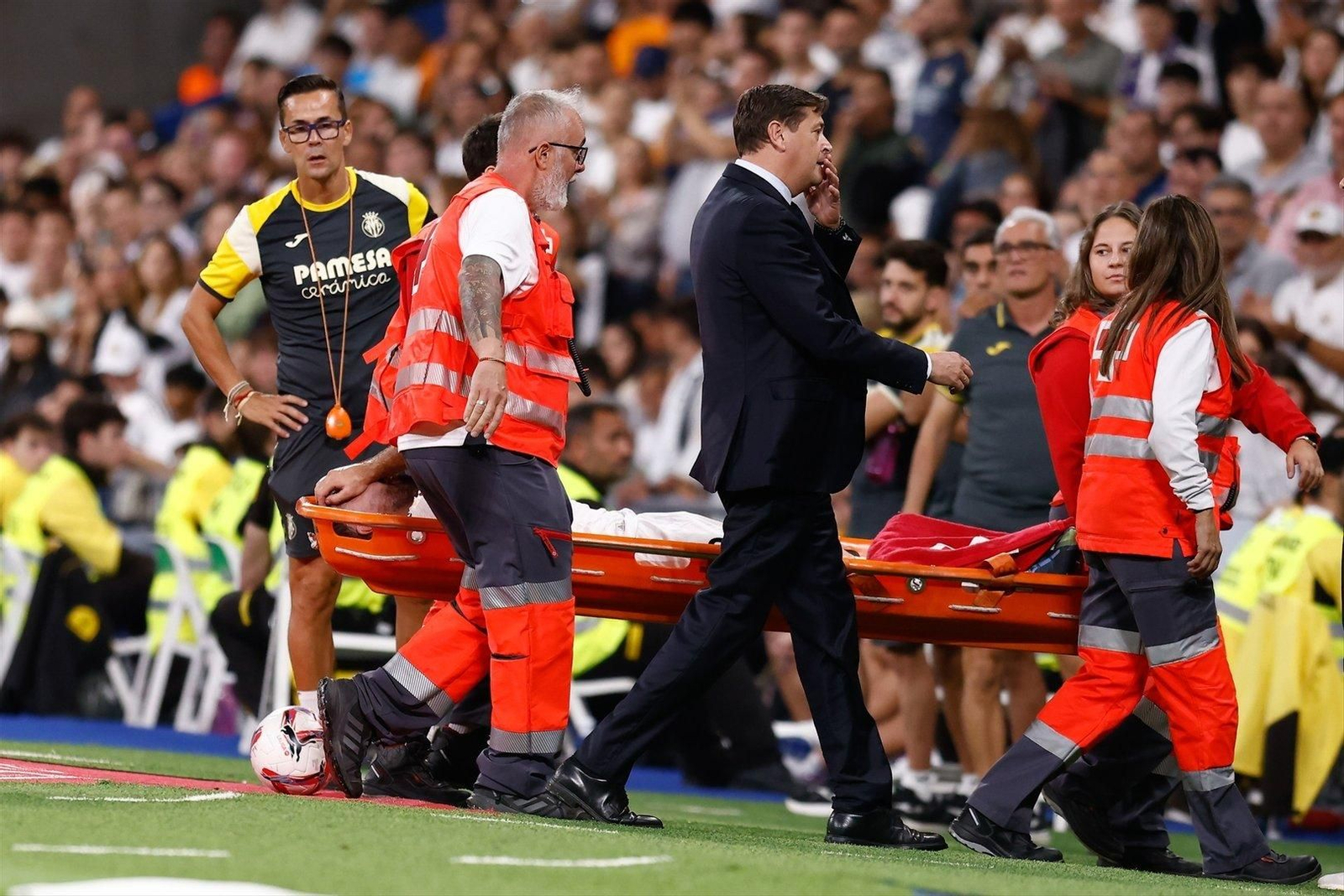 Carvajal abandonó ayer el campo en camilla (Foto: EP).