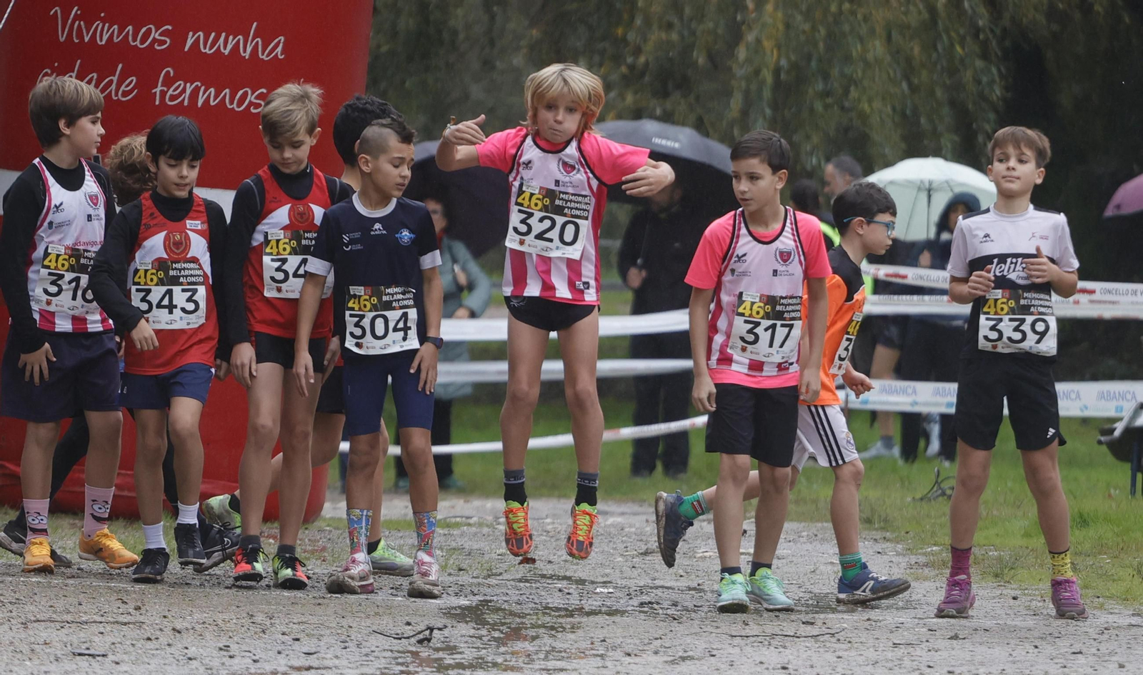 Galería | Pequeños y mayores se divierten en el Cross Belarmino Alonso